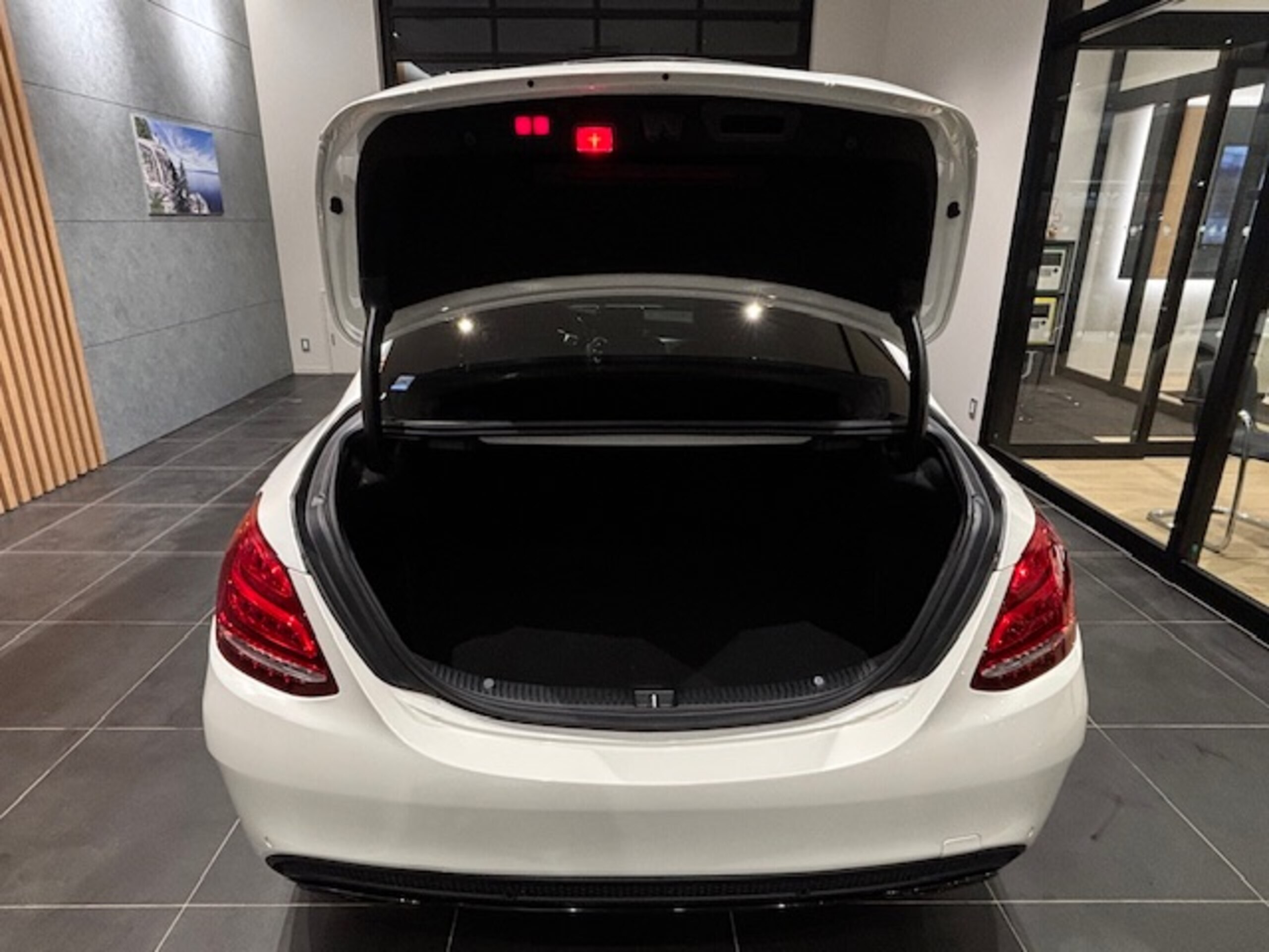 2016 Mercedes Benz C450 AMG 4Matic — Photo 23 / 24