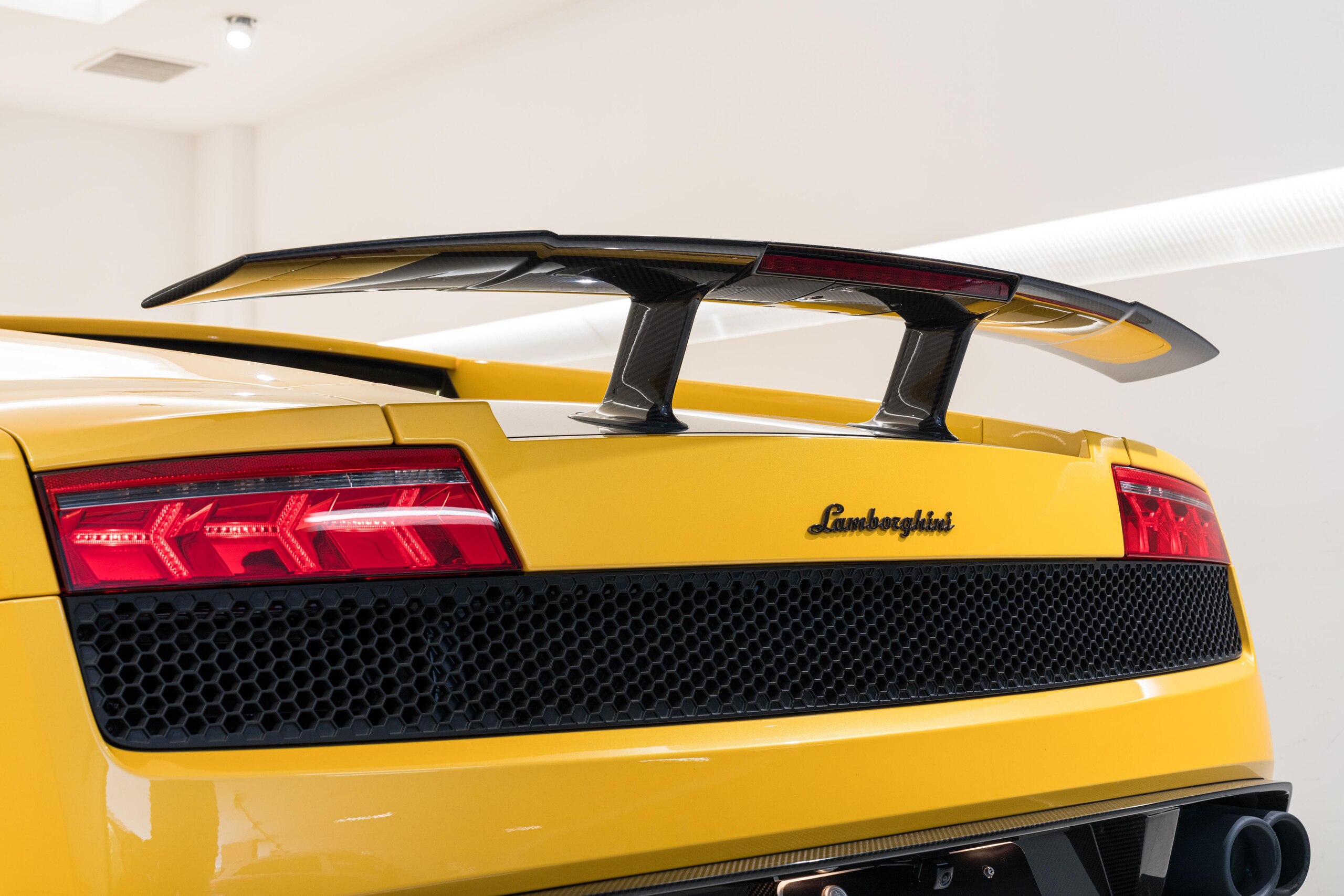2013 Lamborghini Gallardo LP570-4 Superleggera — Photo 15 / 19