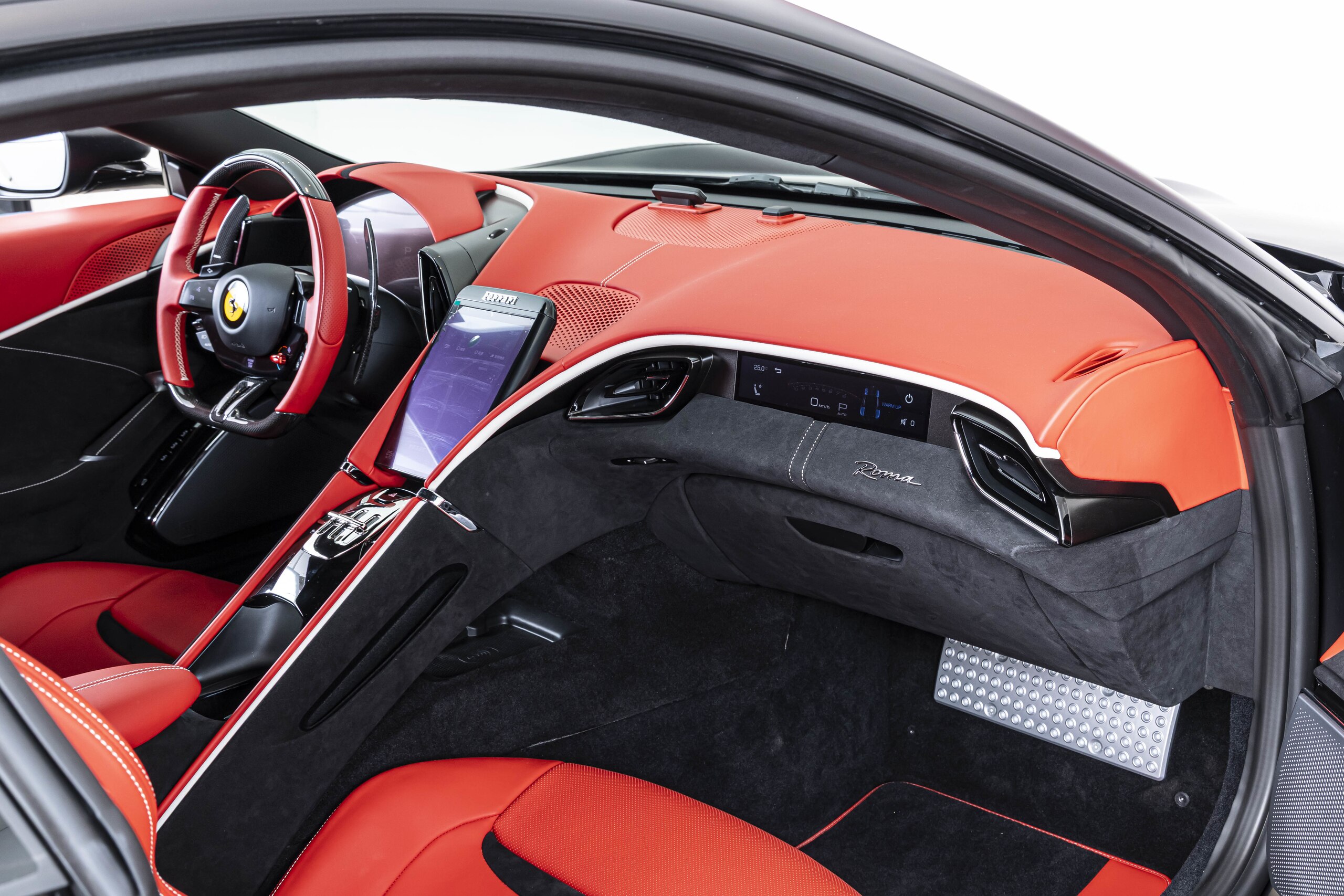 2024 Ferrari Roma — Photo 17 / 31