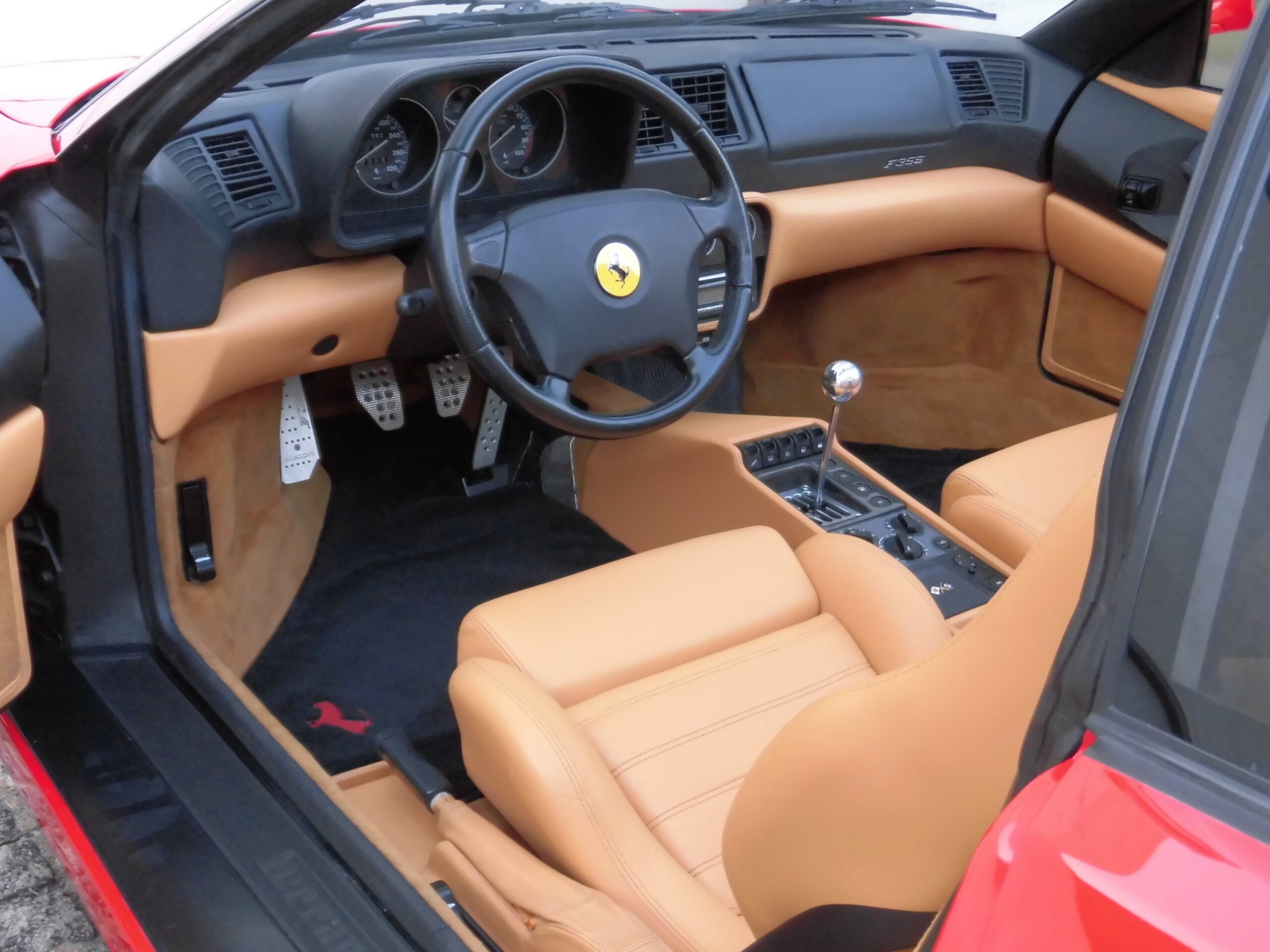1996 Ferrari F355 GTS — Photo 6 / 12