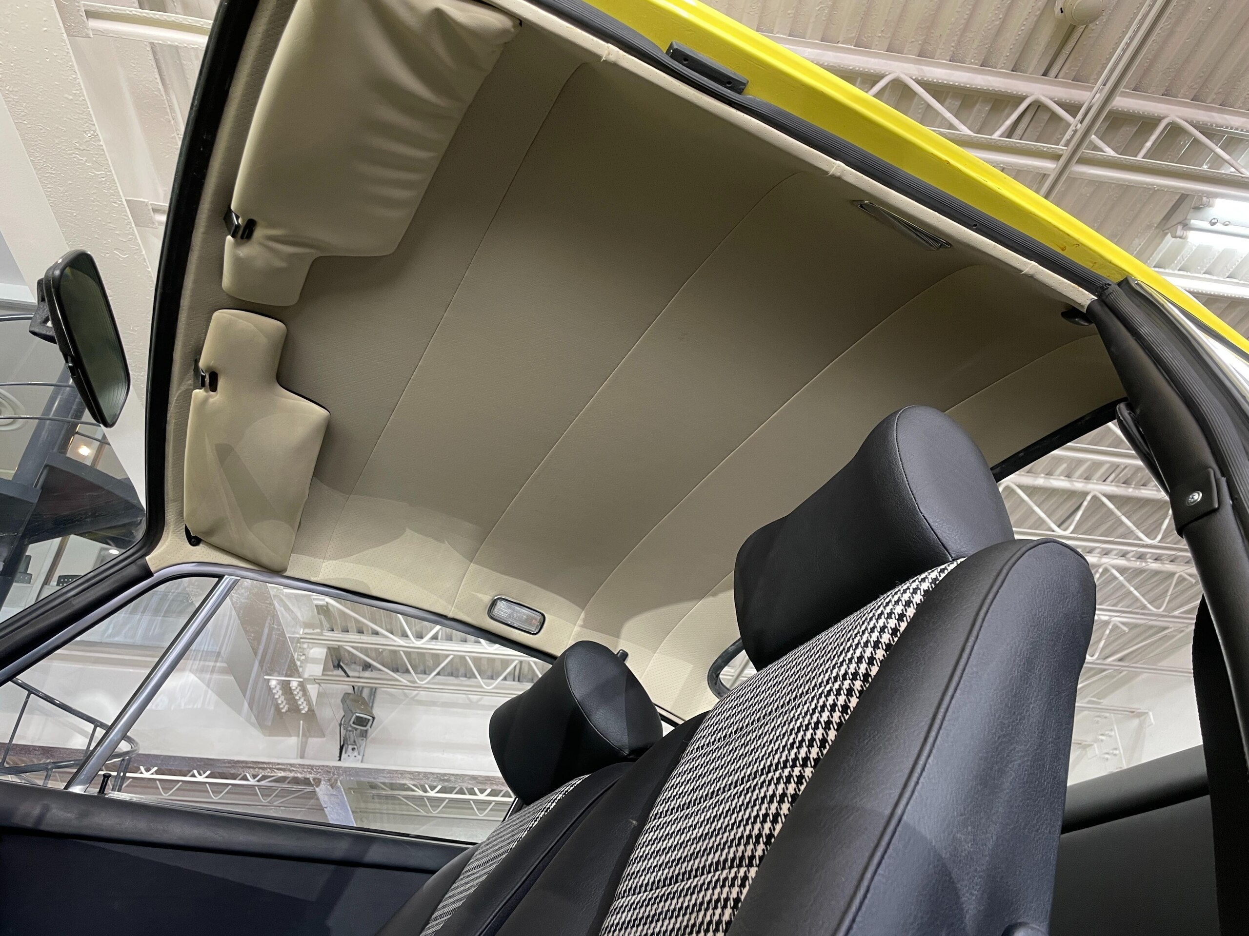 1973 Porsche 911 Carrera RS 2.7 — Photo 10 / 13