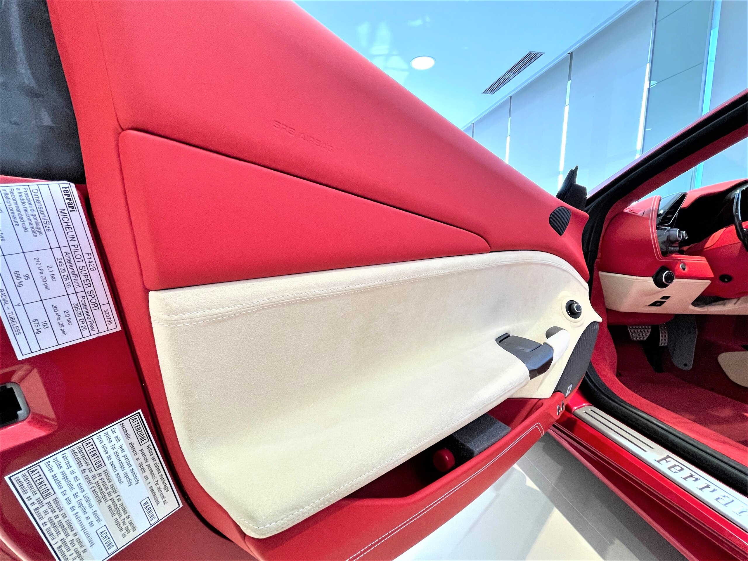 2018 Ferrari 488 Spider — Photo 21 / 29