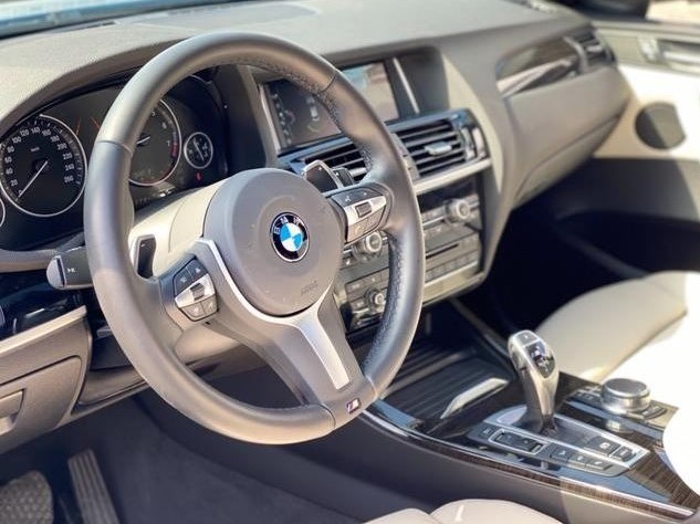 2017 BMW X4 M40i — Photo 7 / 9