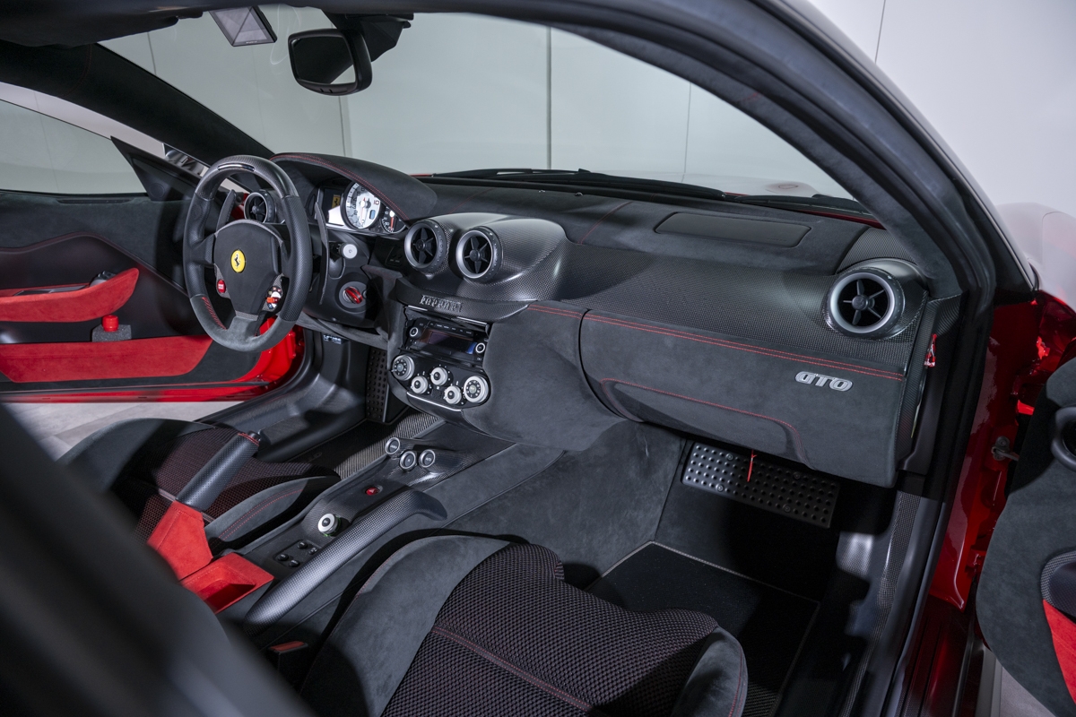 2010 Ferrari 599GTO — Photo 15 / 32
