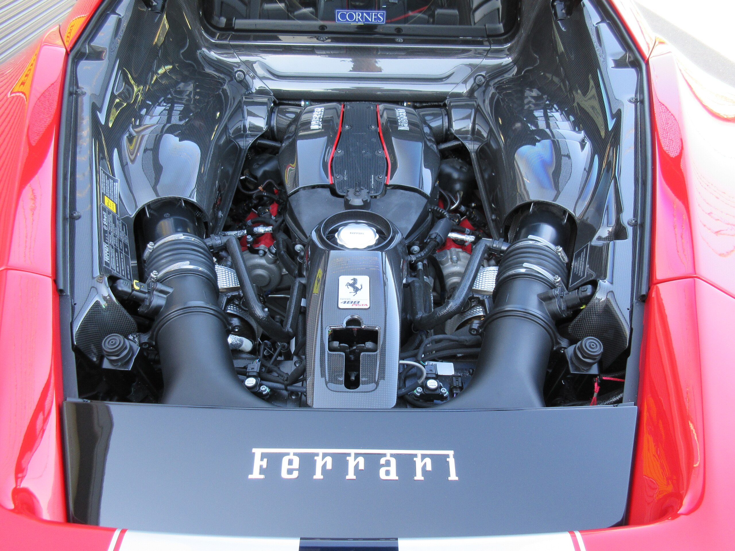 2019 Ferrari 488 Pista — Photo 16 / 17
