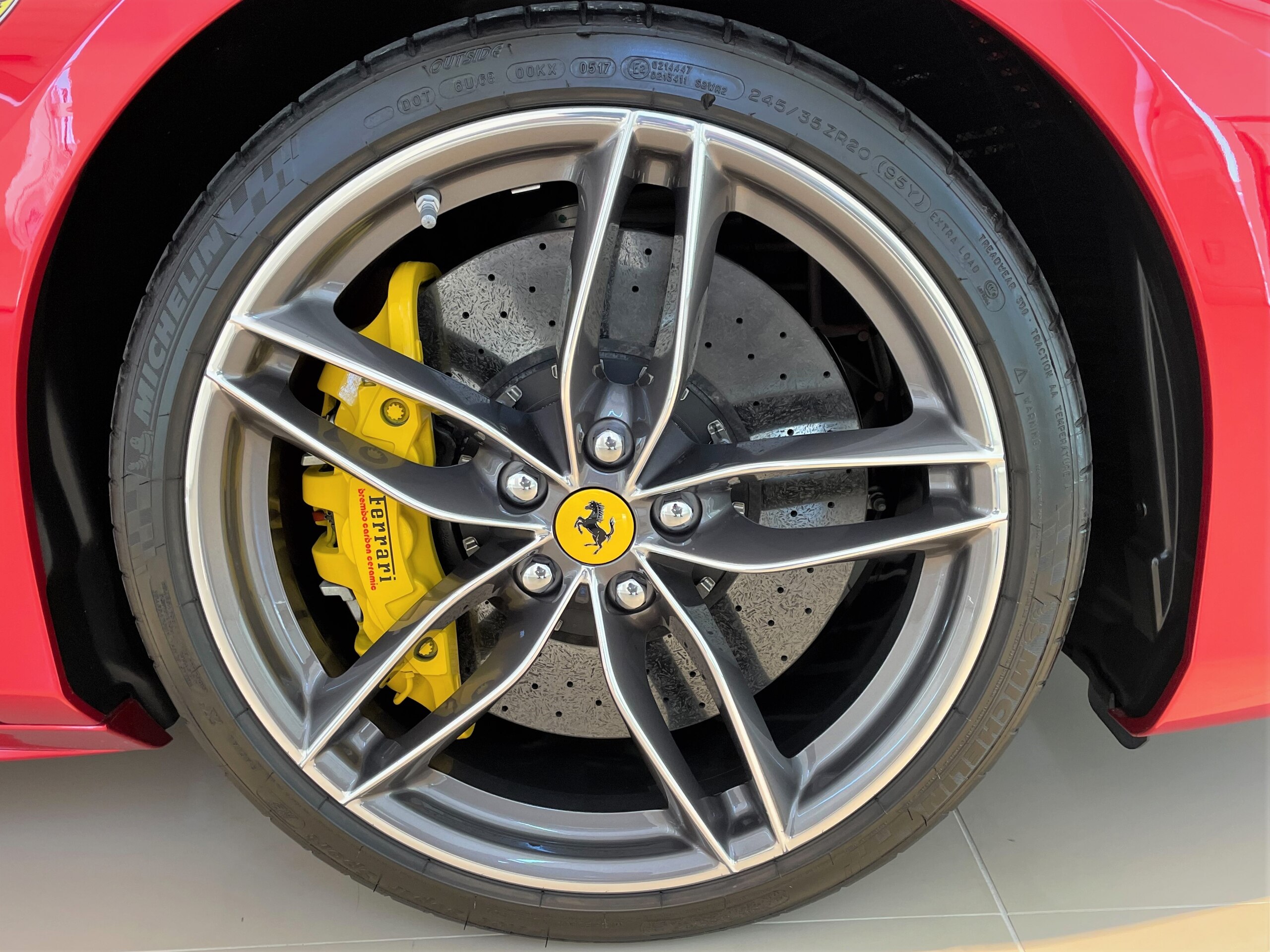 2018 Ferrari 488 Spider — Photo 22 / 29