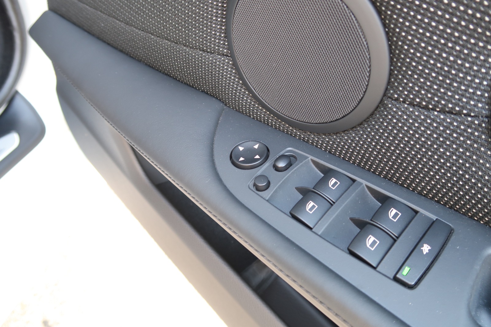 2008 BMW 525i M Sport — Photo 12 / 24