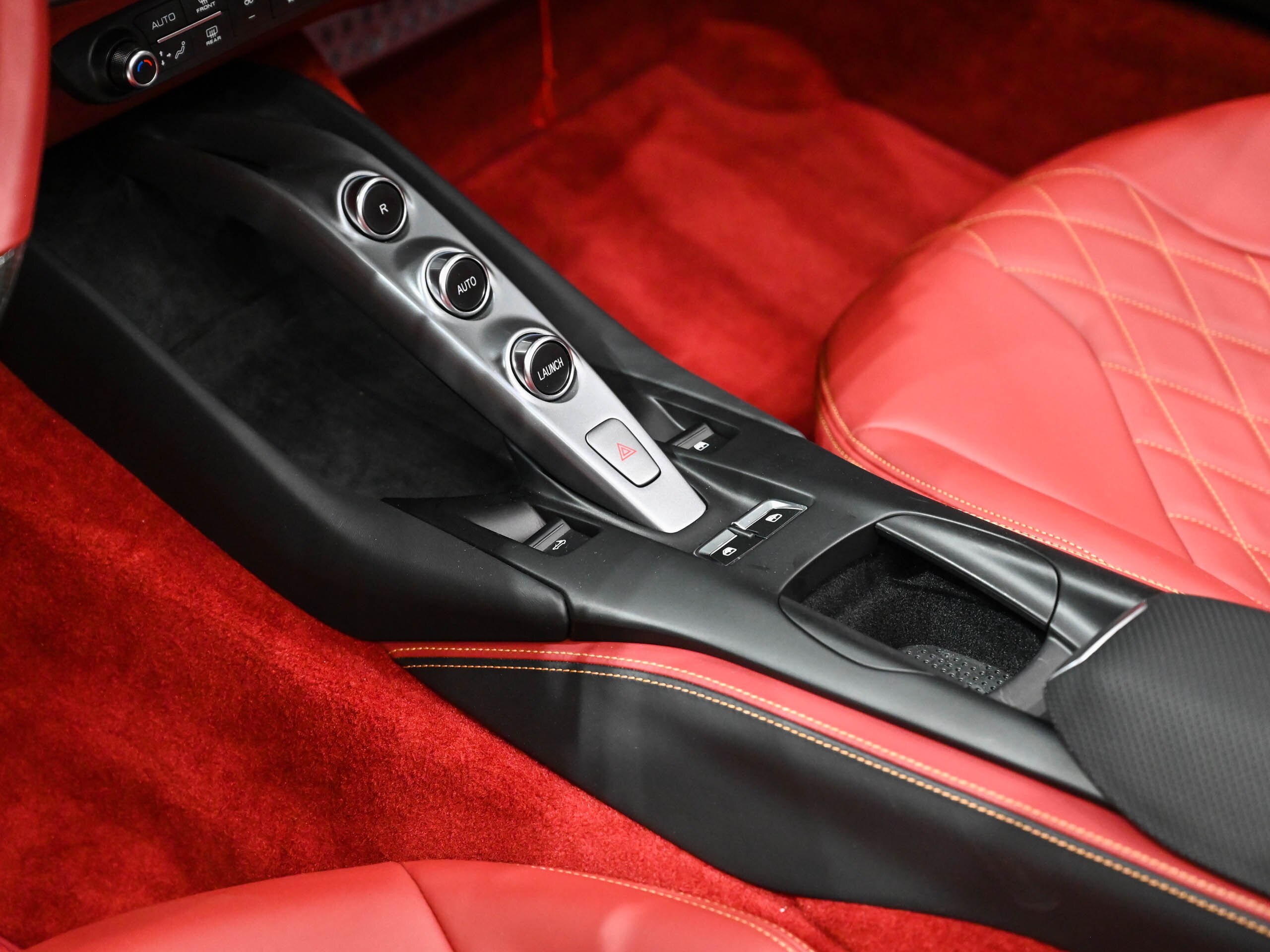 2022 Ferrari 812GTS — Photo 9 / 14