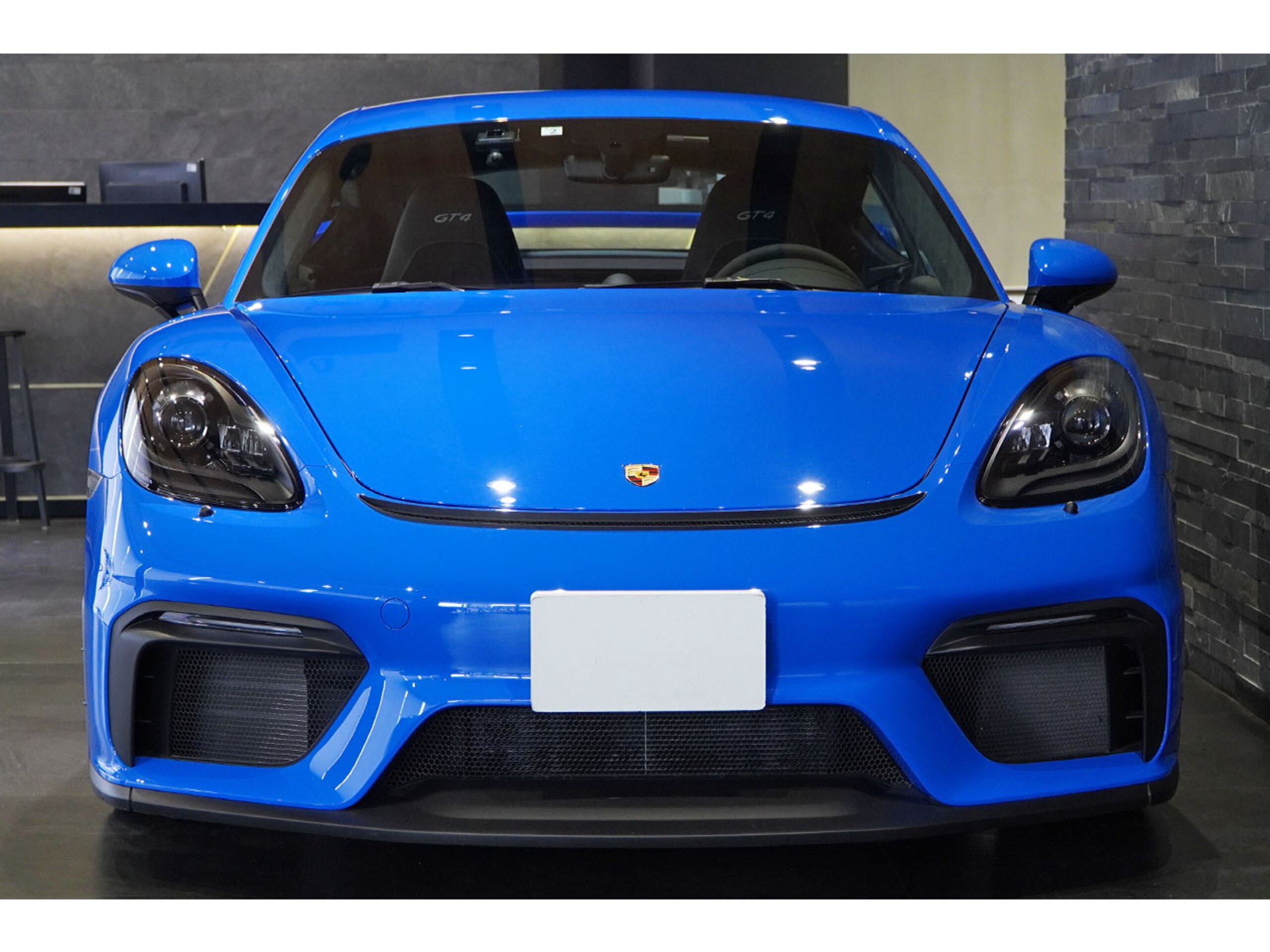 2023 Porsche 718 Cayman GT4 for sale in Japan