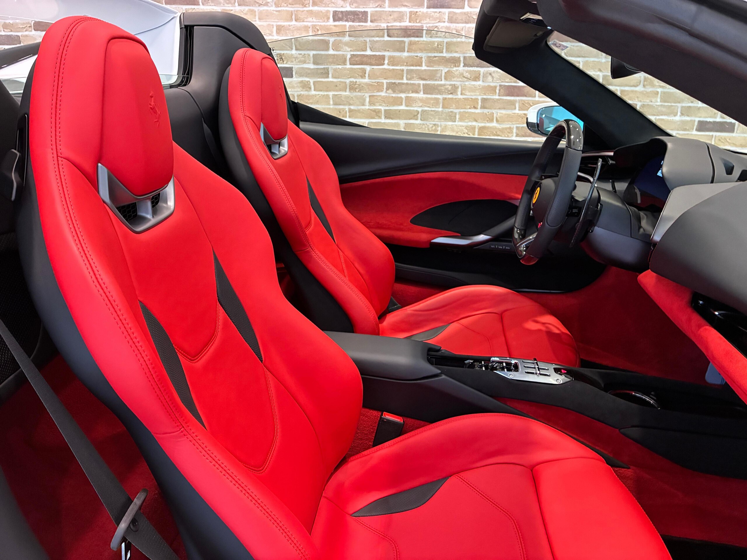 2025 Ferrari 296GTS — Photo 50 / 76