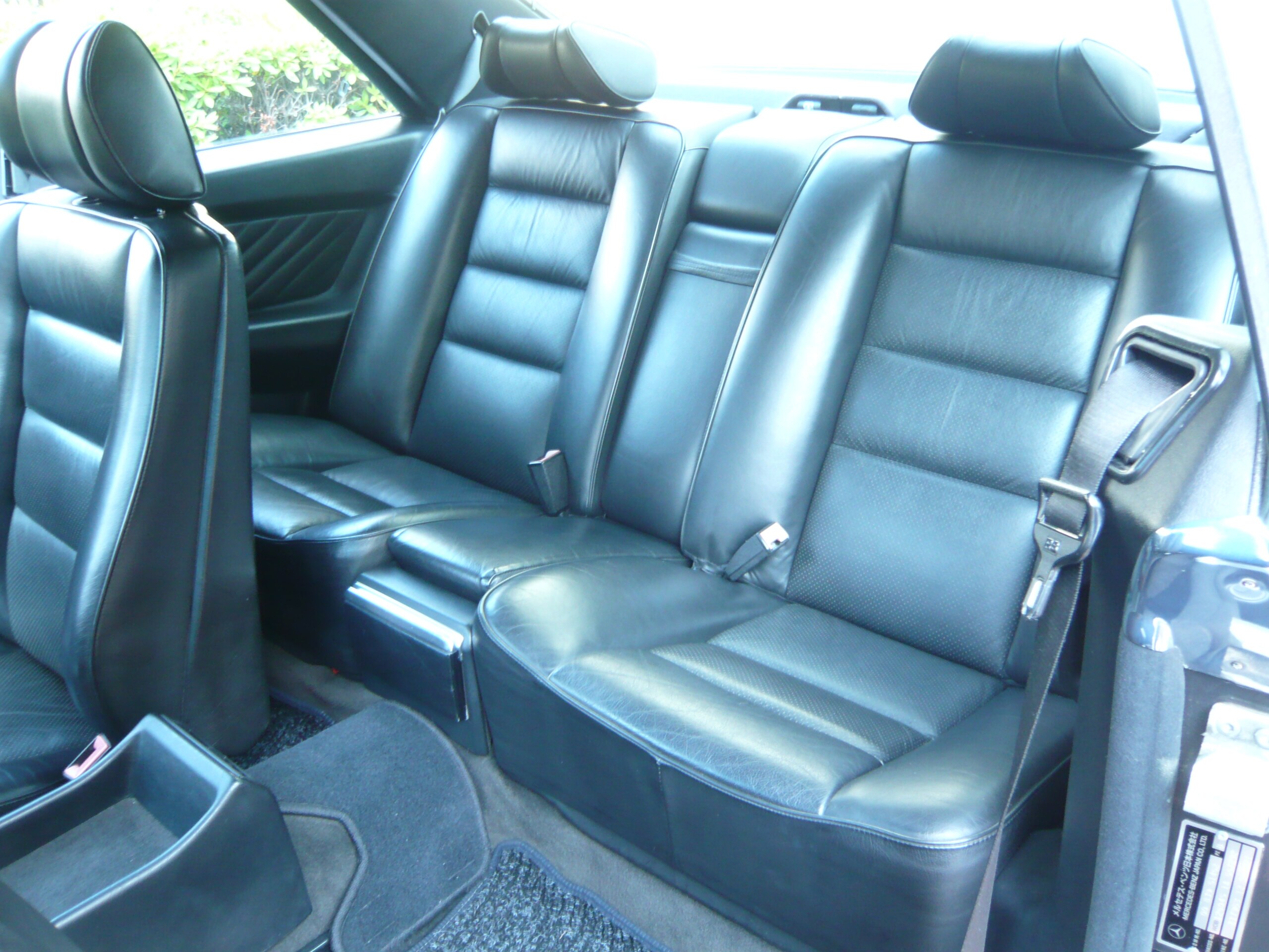 1990 Mercedes Benz 560SEC — Photo 15 / 19