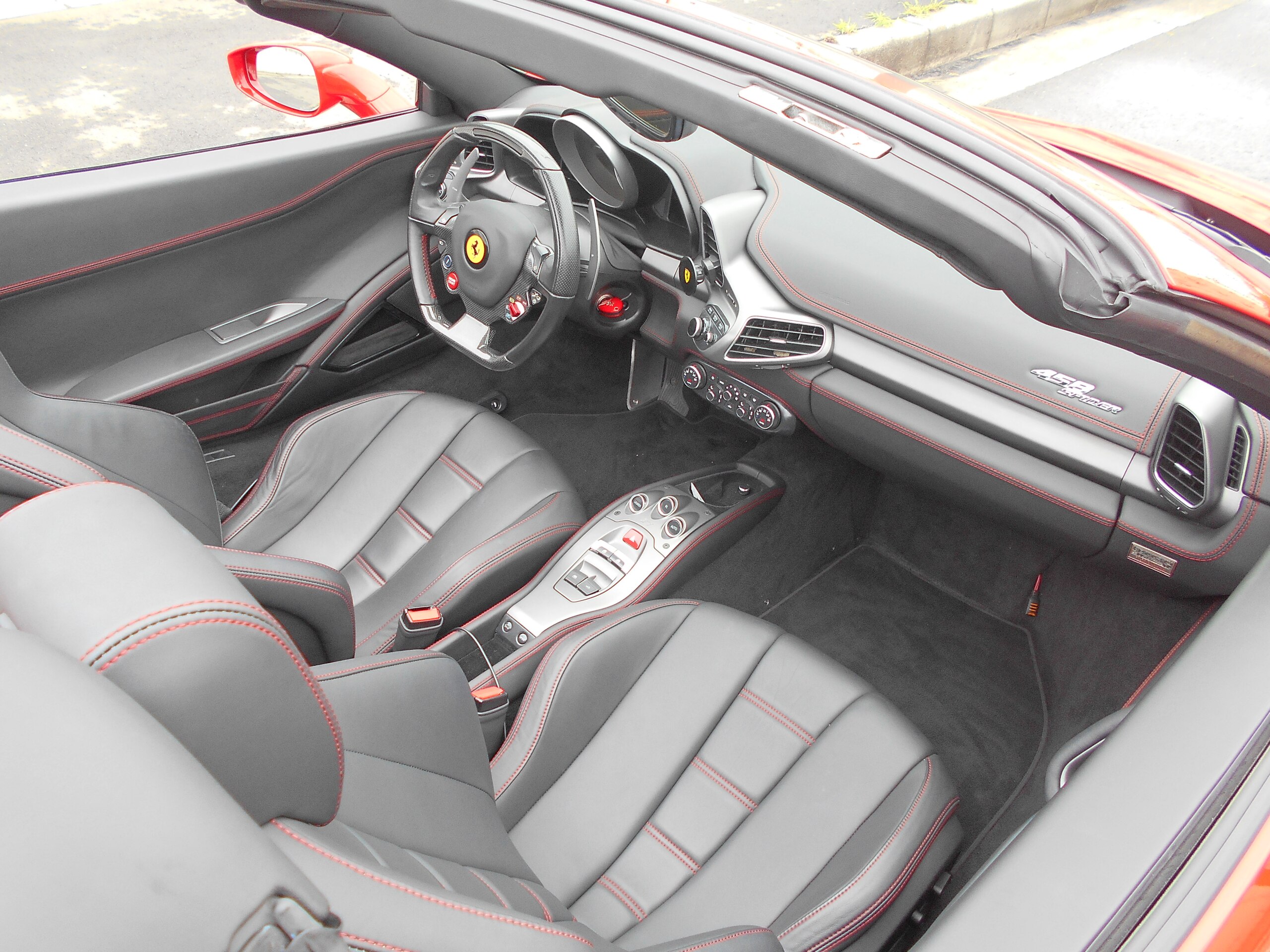 2012 Ferrari 458 Spider — Photo 14 / 19