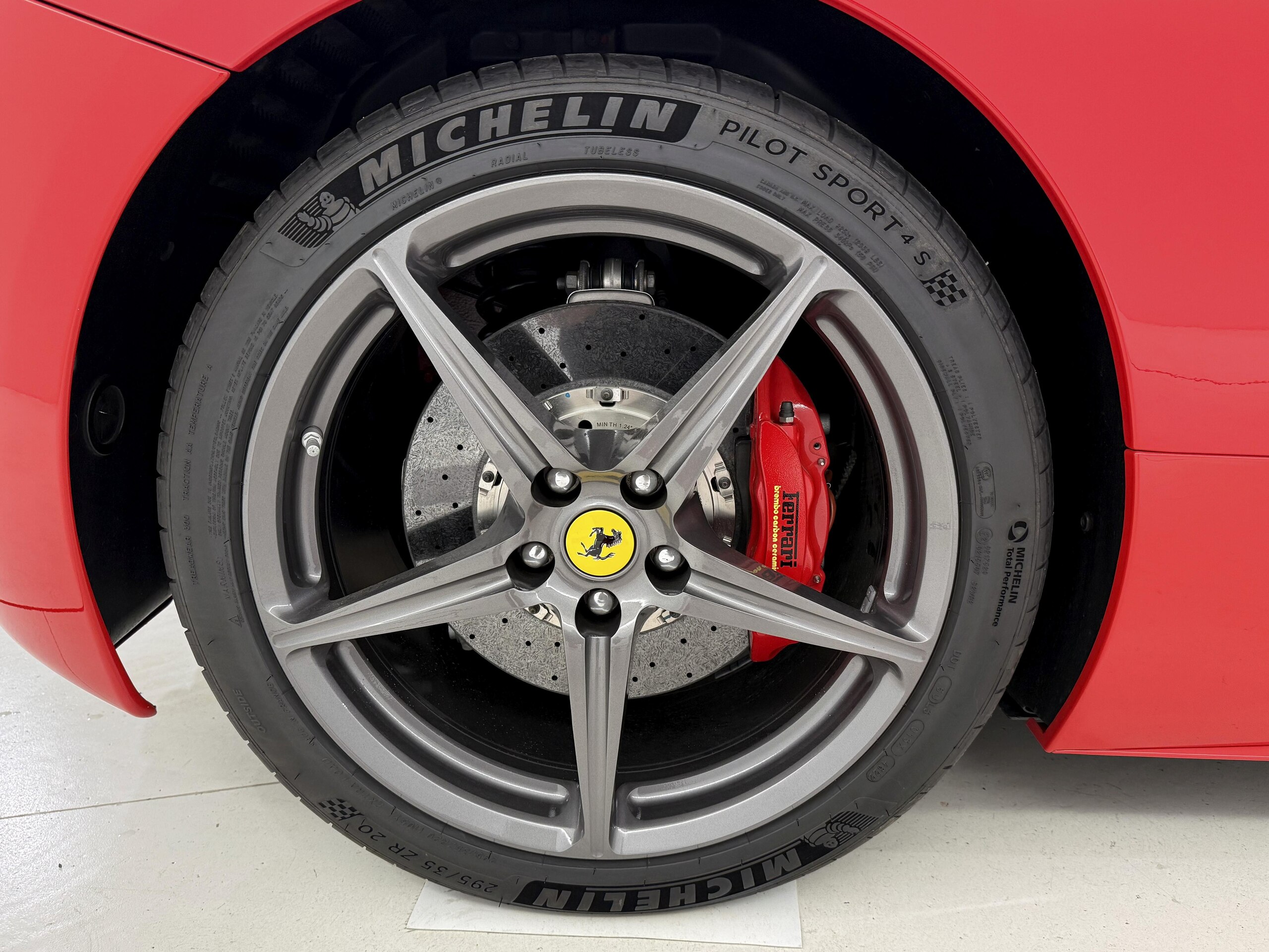 2015 Ferrari 458 Spider — Photo 31 / 37