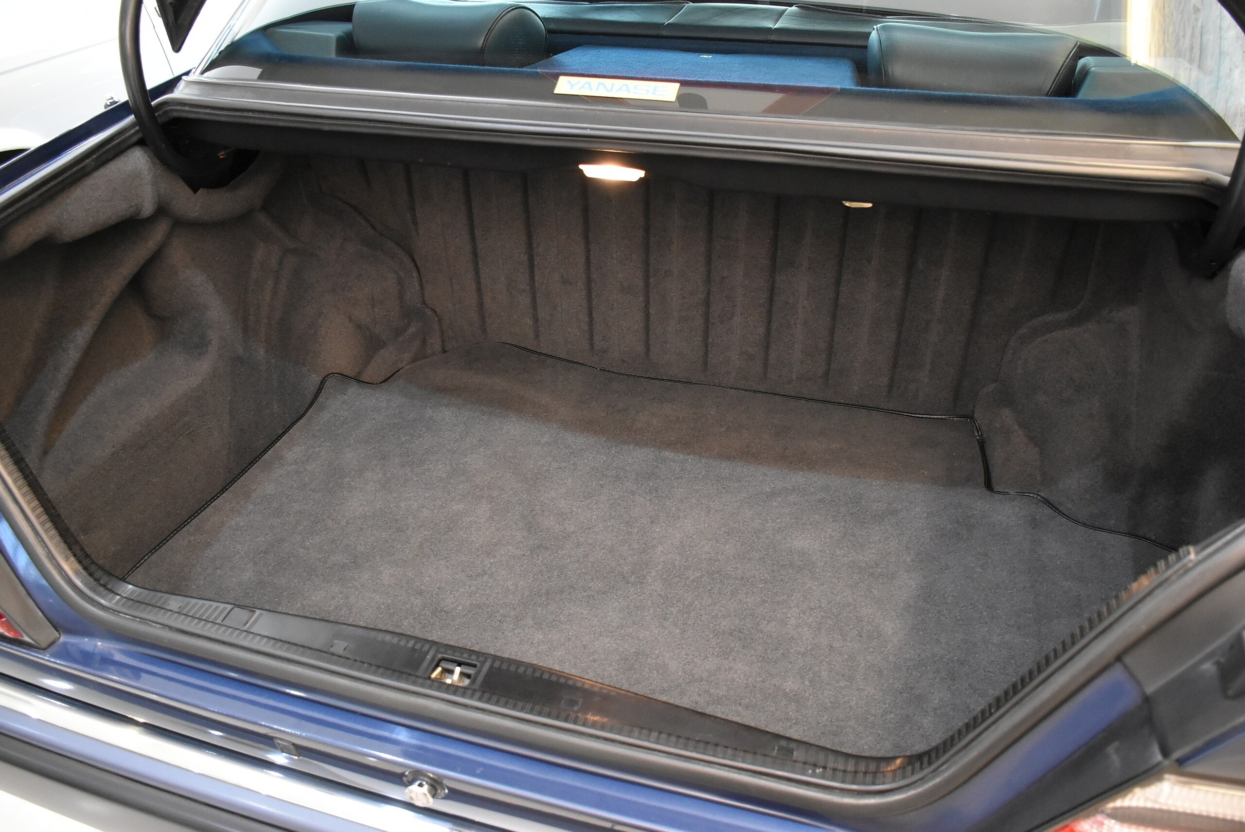 1992 Mercedes Benz 500E — Photo 16 / 16