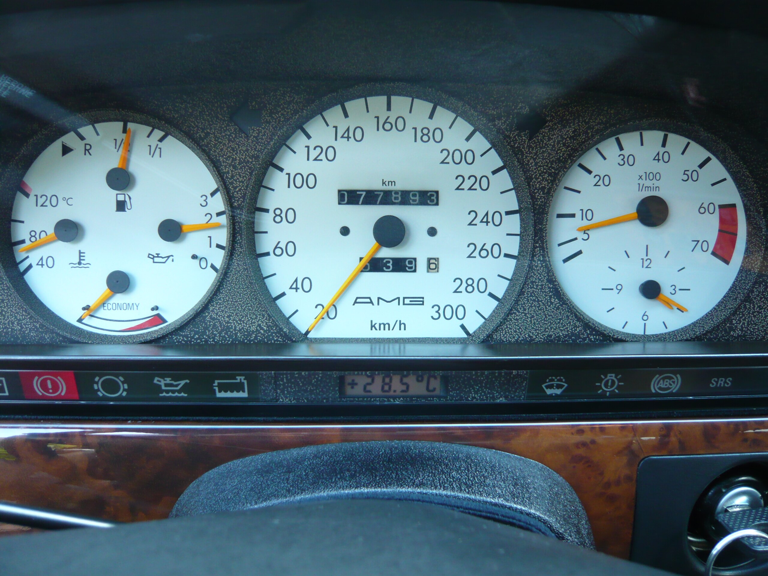1990 Mercedes Benz 560SEC — Photo 10 / 19