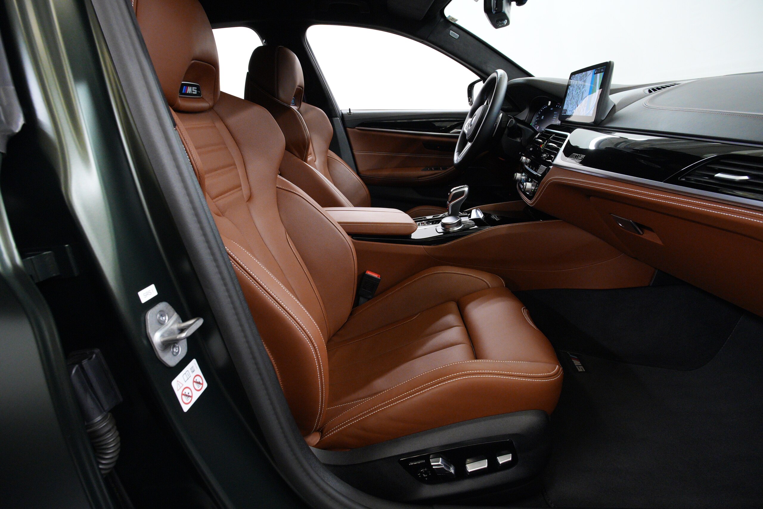 2023 BMW M5 Competition — Photo 34 / 53