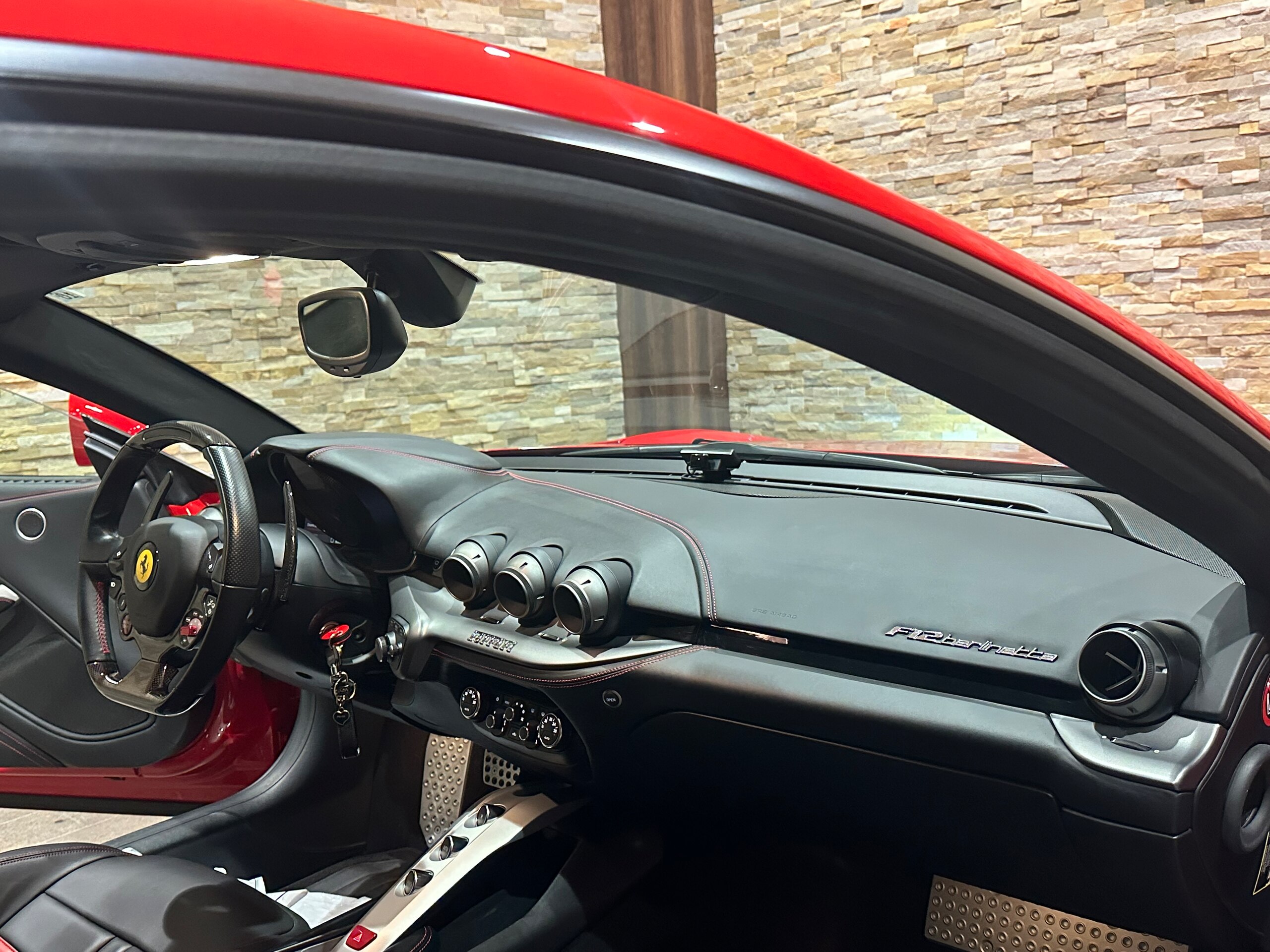 2013 Ferrari F12 Berlinetta — Photo 15 / 19