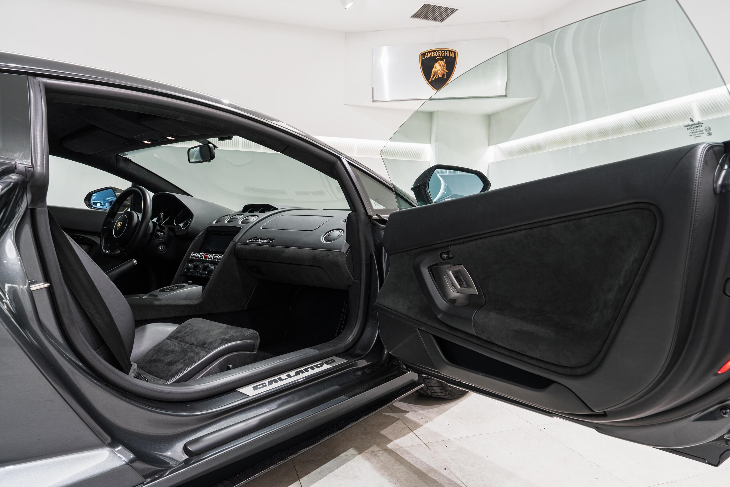 2013 Lamborghini Gallardo LP550-2 — Photo 11 / 26
