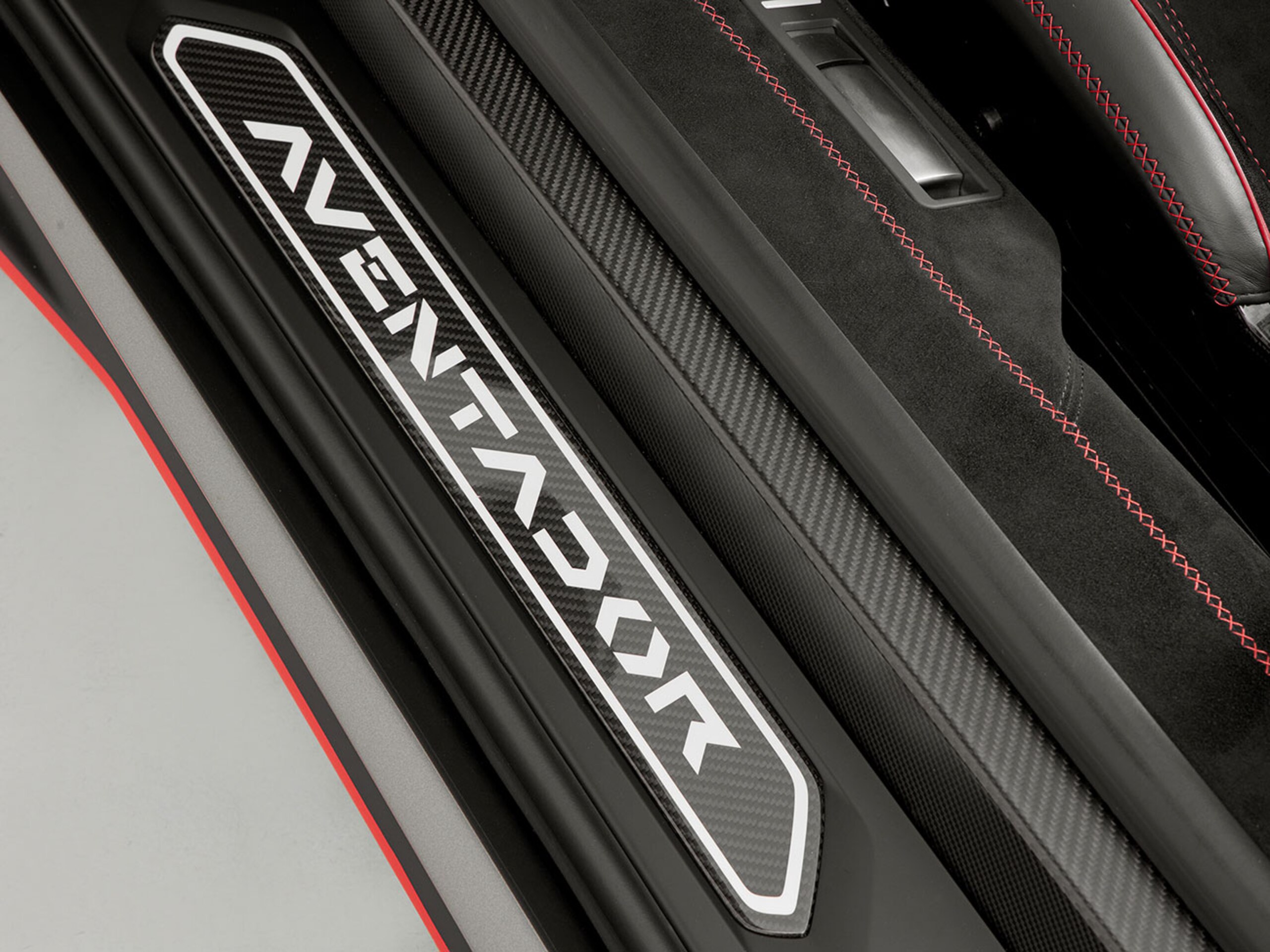 2020 Lamborghini Aventador SVJ Roadster — Photo 10 / 20