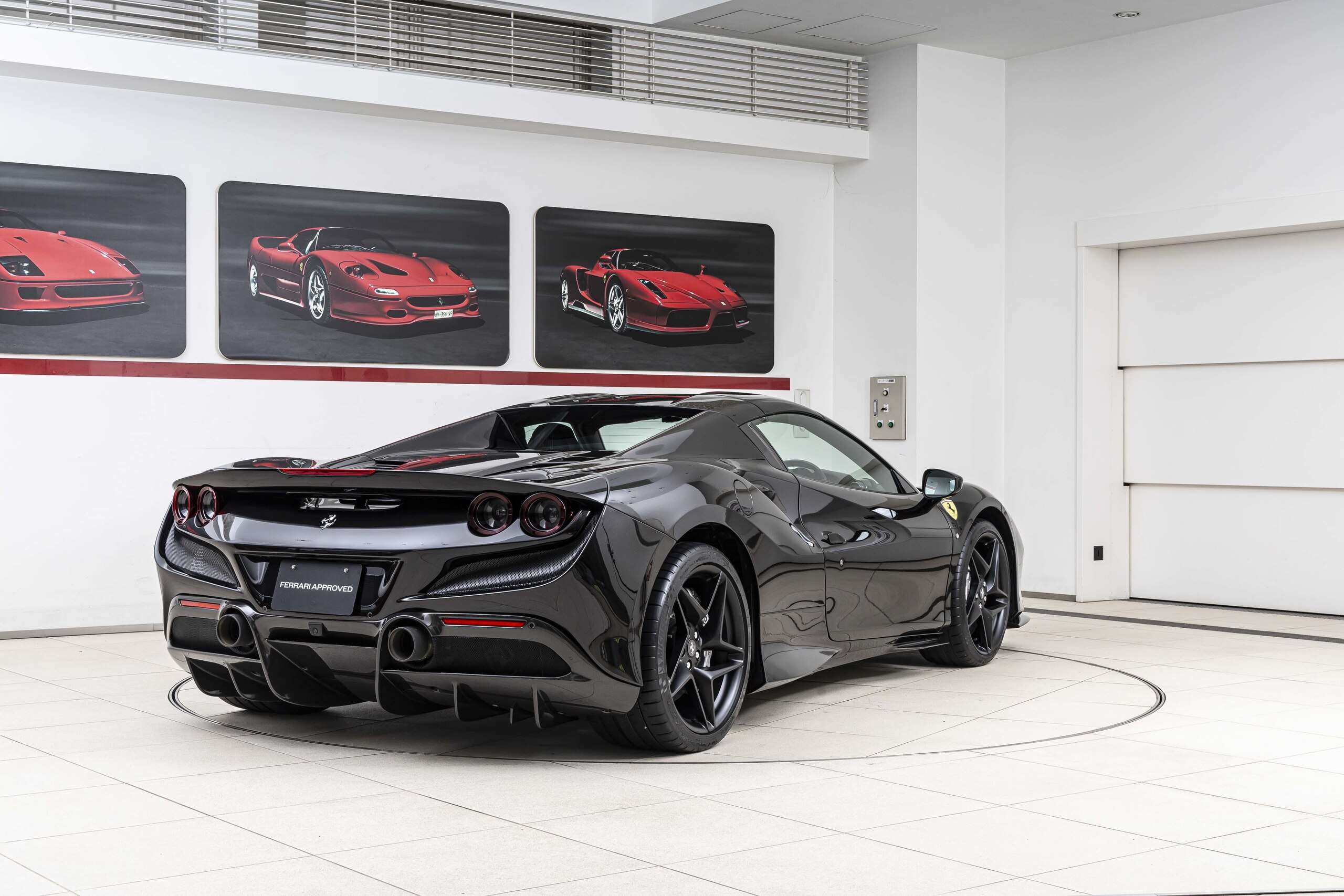 2022 Ferrari F8 Spider — Photo 13 / 32