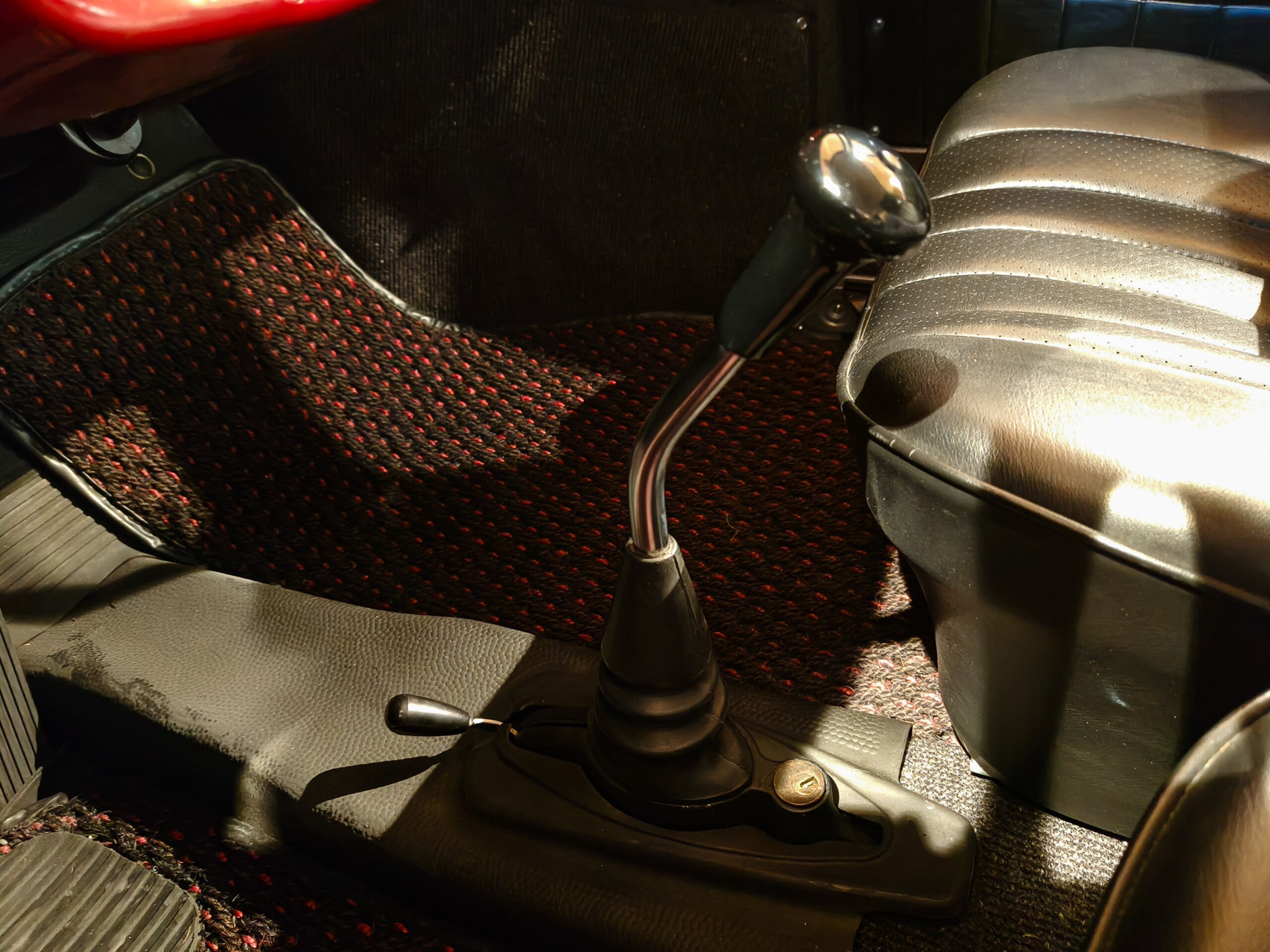 1964 Porsche 356 — Photo 10 / 18