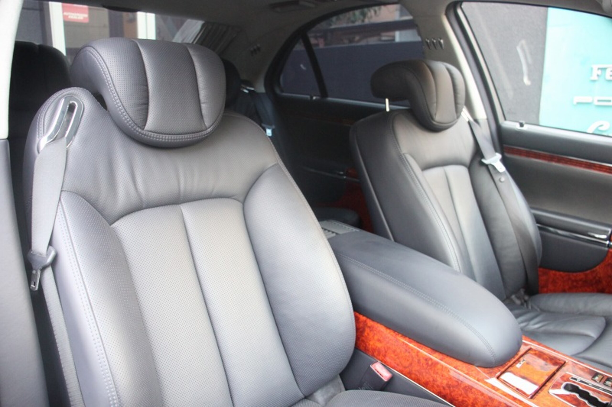 2005 Mercedes Benz Maybach 57 — Photo 18 / 33