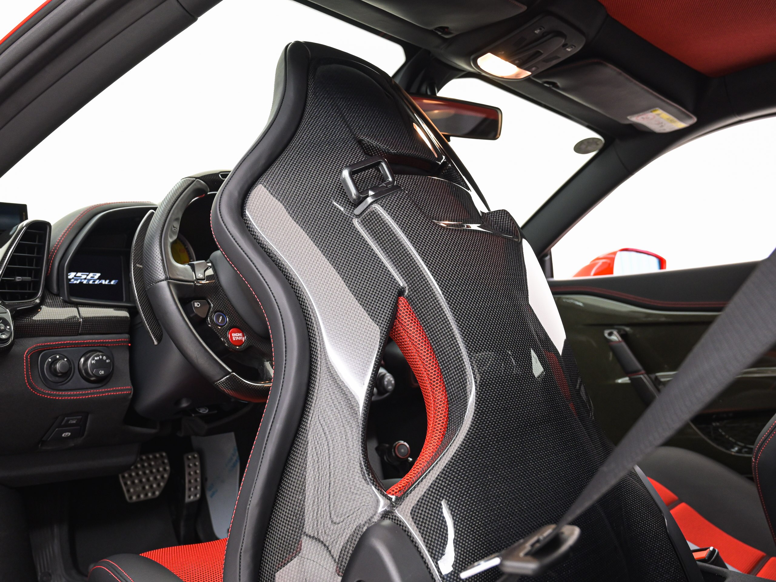 2015 Ferrari 458 Speciale — Photo 9 / 19