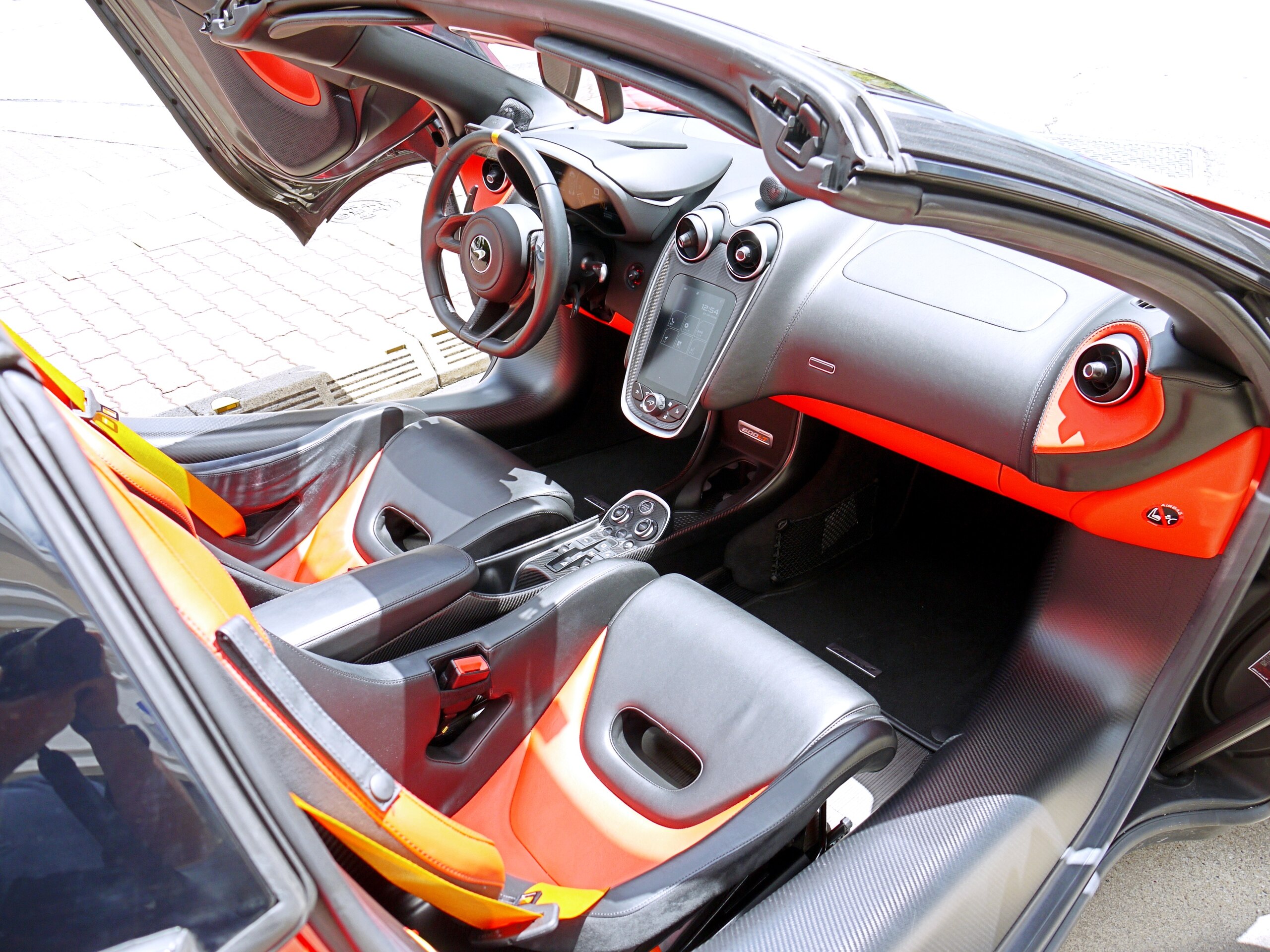 2019 McLaren 600LT Spider — Photo 17 / 21