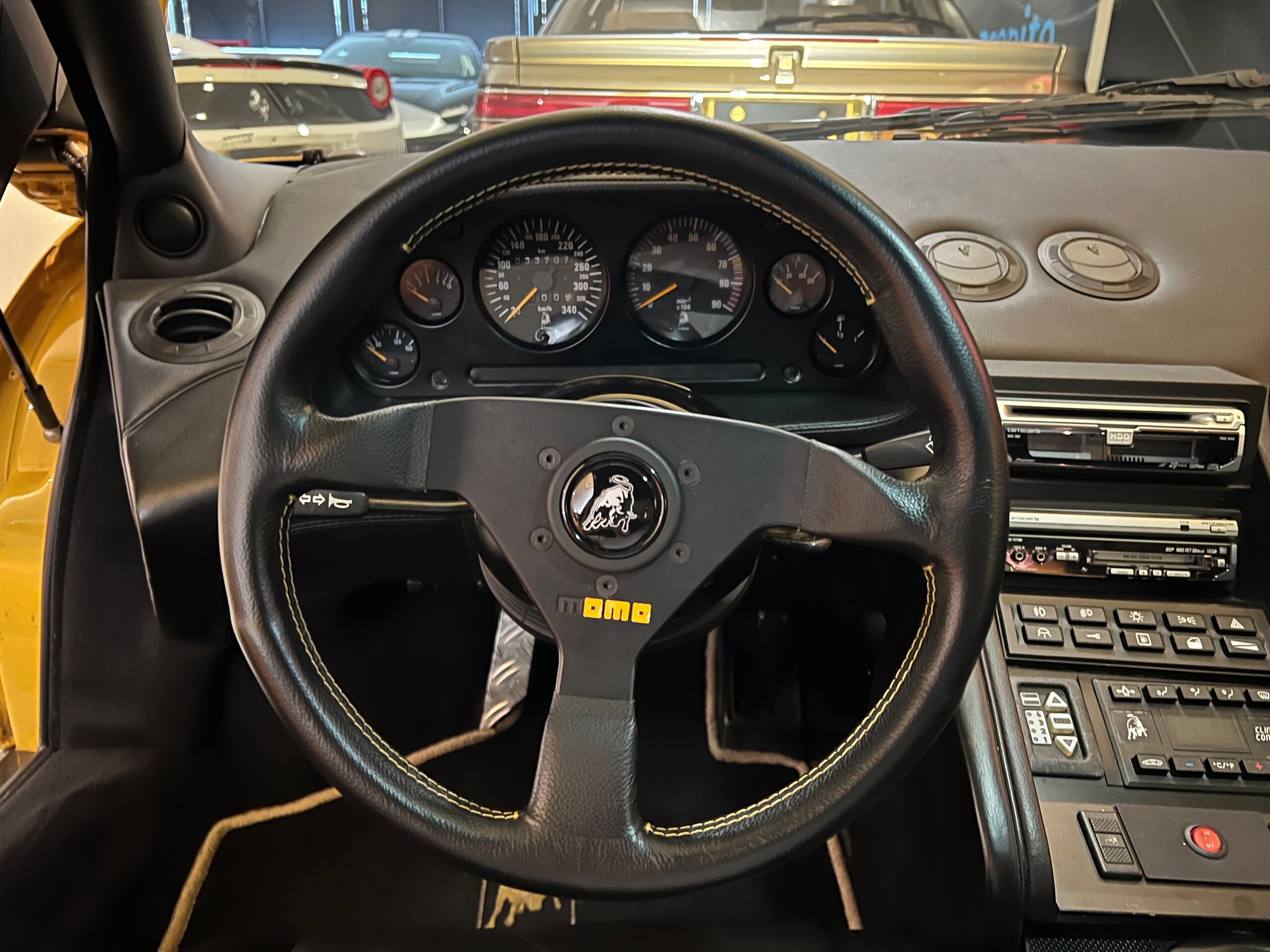 1993 Lamborghini Diablo VT — Photo 8 / 14