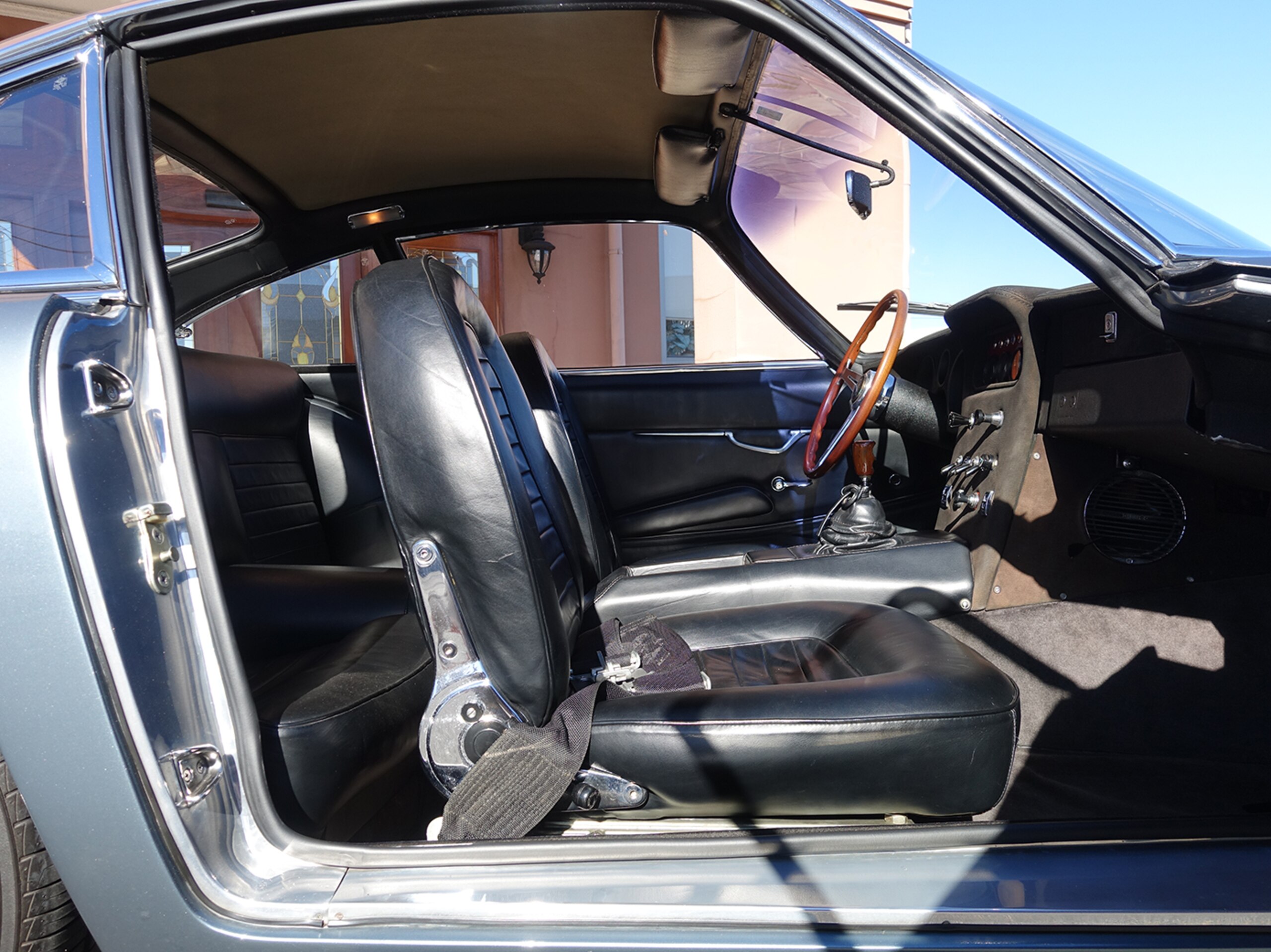 1968 Lamborghini 400GT — Photo 6 / 8