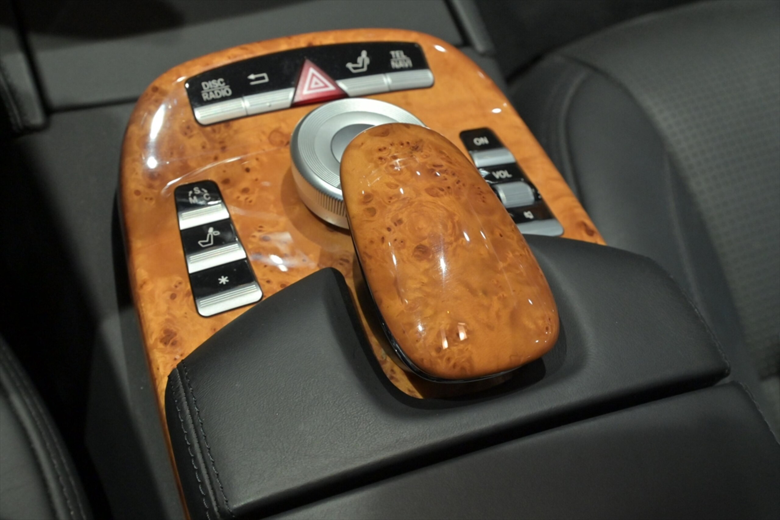 2009 Mercedes Benz S65 AMG Long — Photo 11 / 17