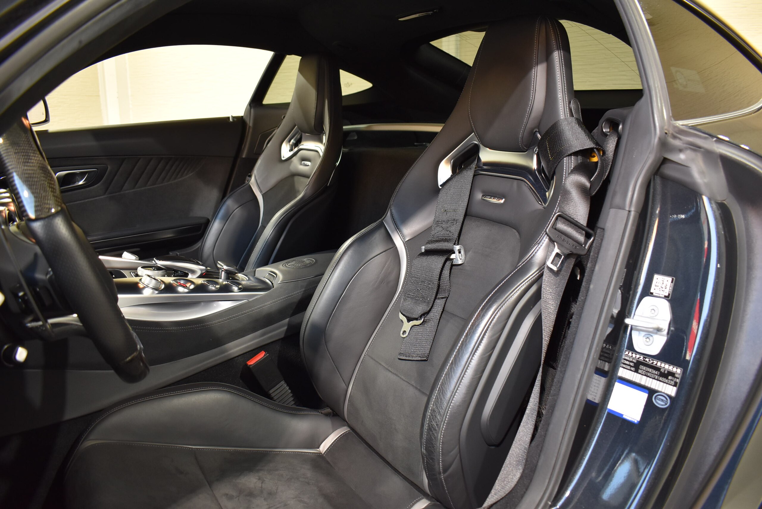 2016 Mercedes Benz AMG GT S — Photo 7 / 17