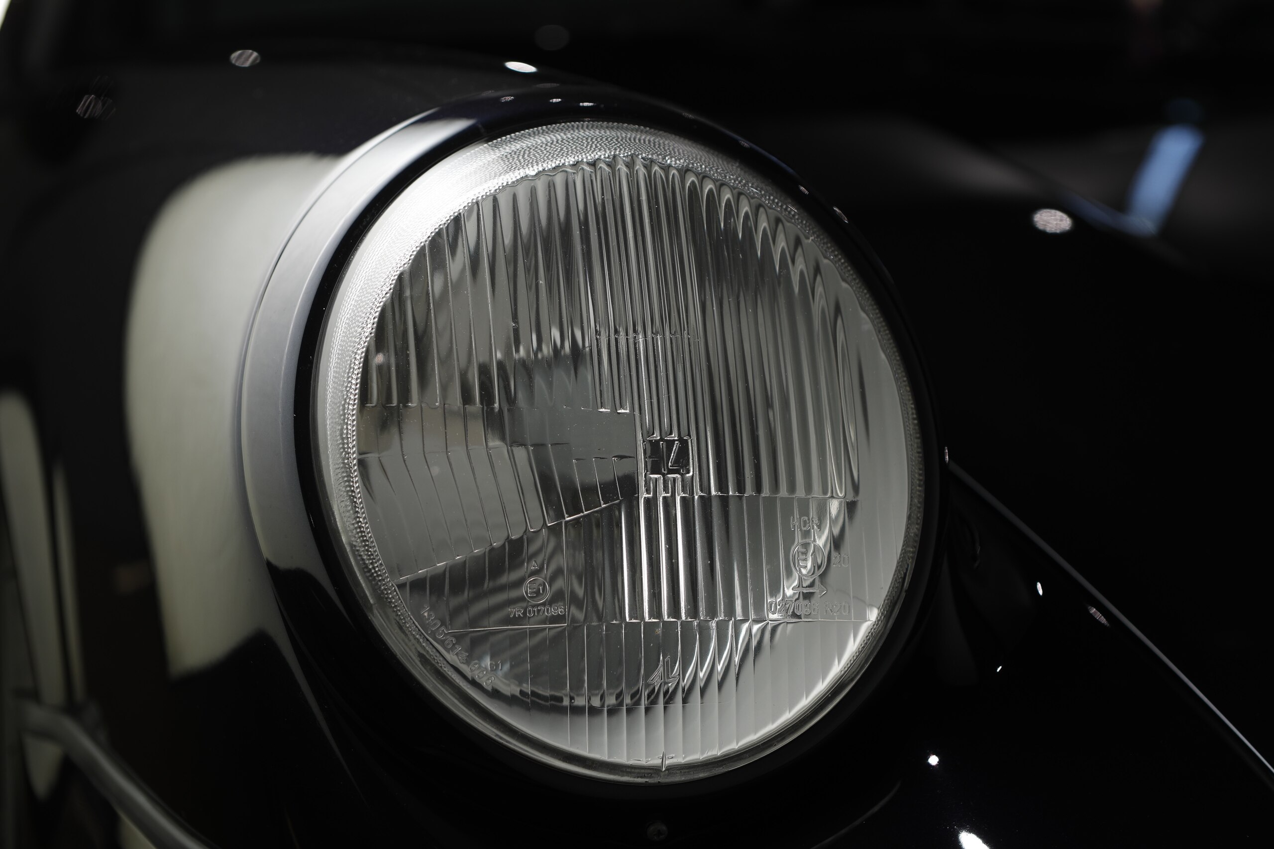 1992 Porsche 911 Carrera 2 — Photo 16 / 21