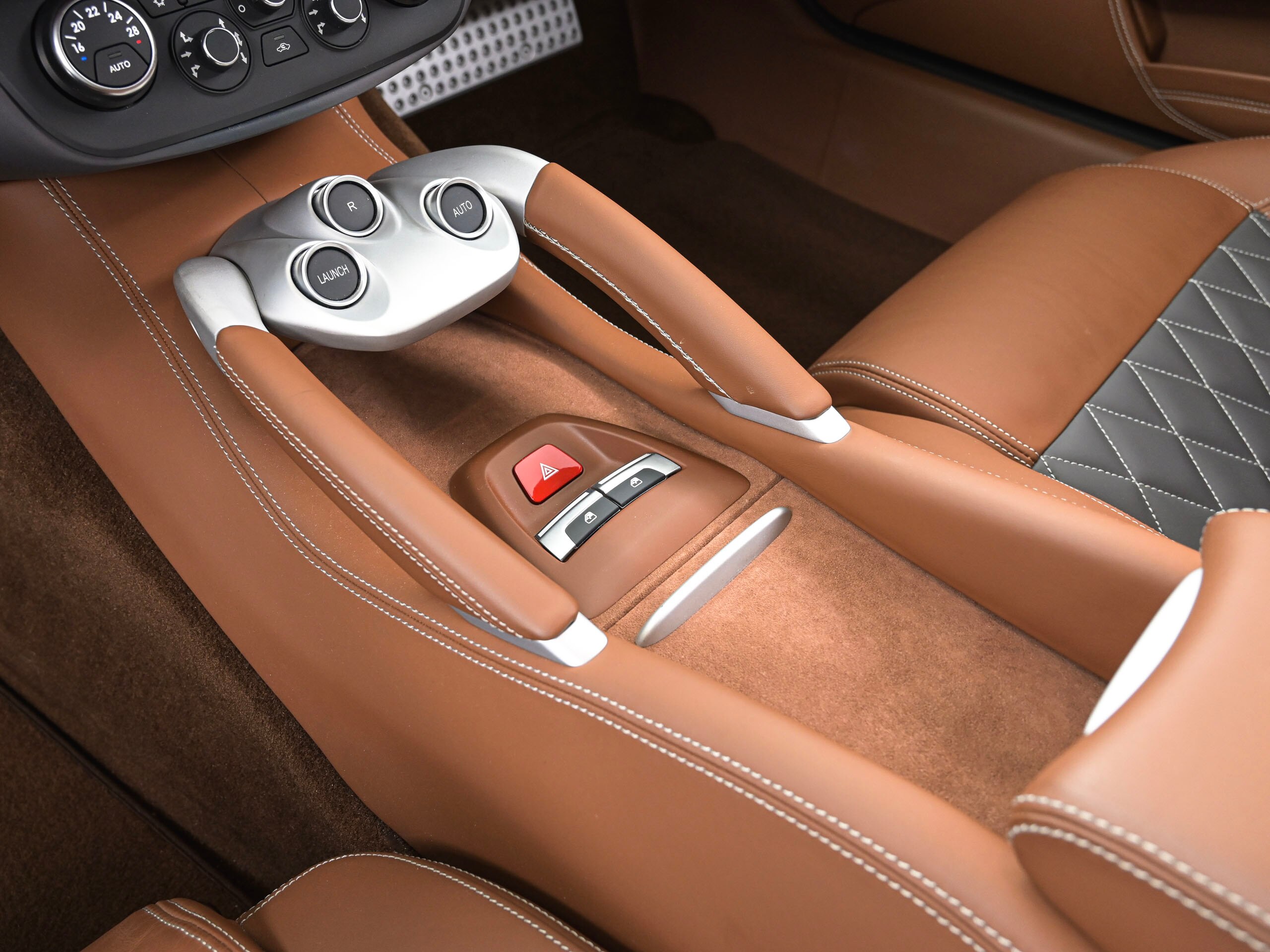 2013 Ferrari FF — Photo 12 / 16