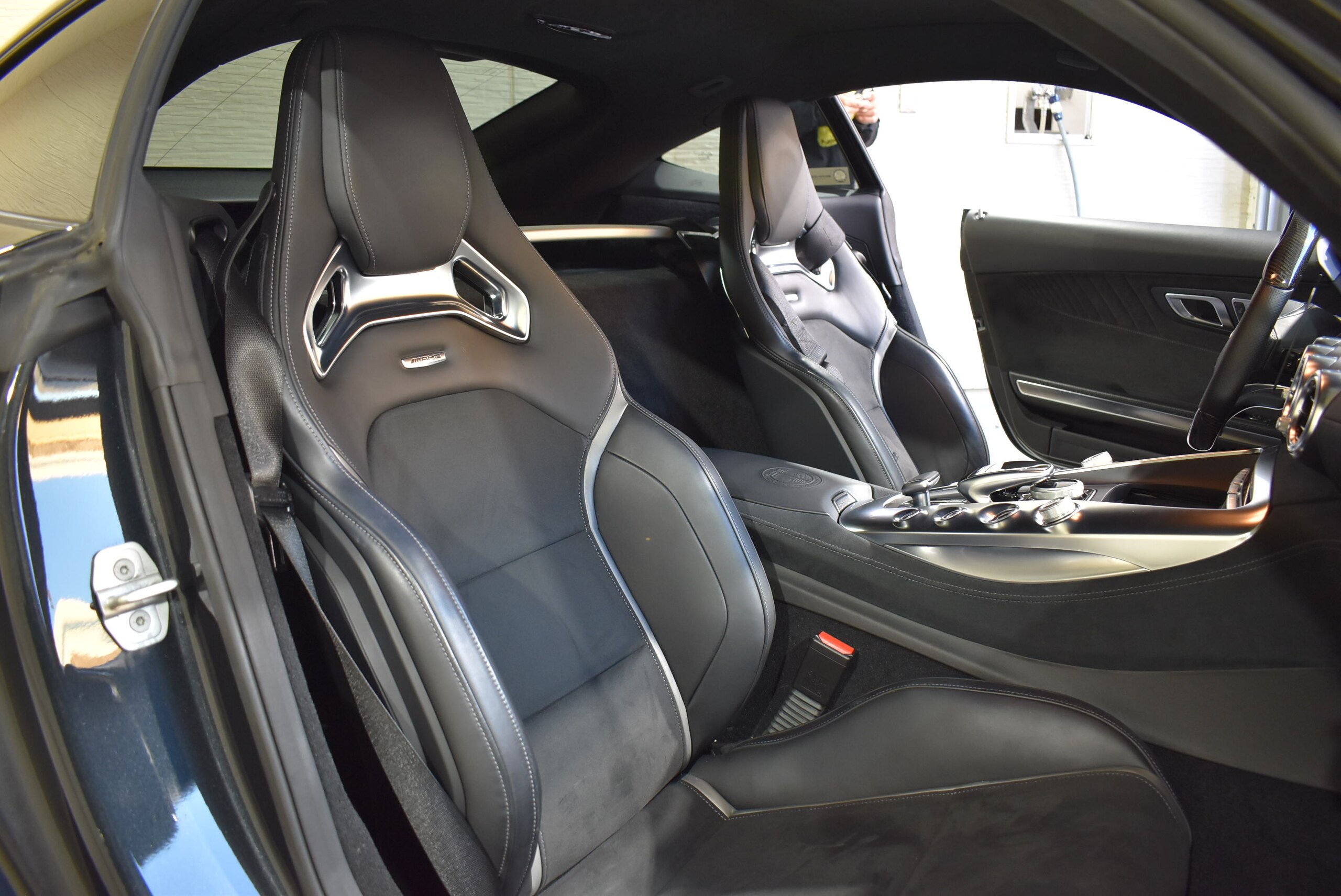 2016 Mercedes Benz AMG GT S — Photo 13 / 17