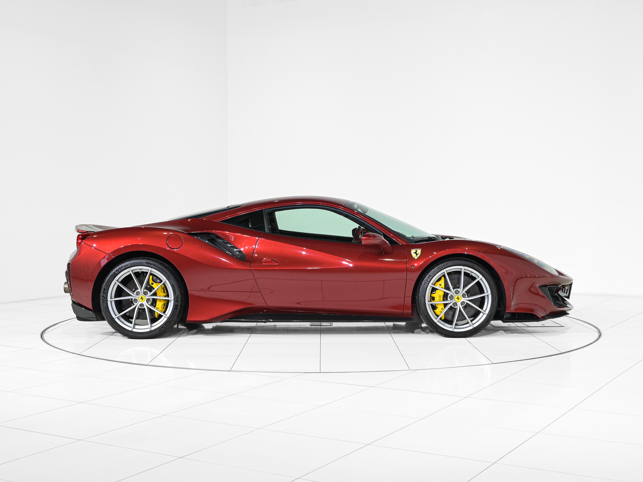 2020 Ferrari 488 Pista — Photo 7 / 30