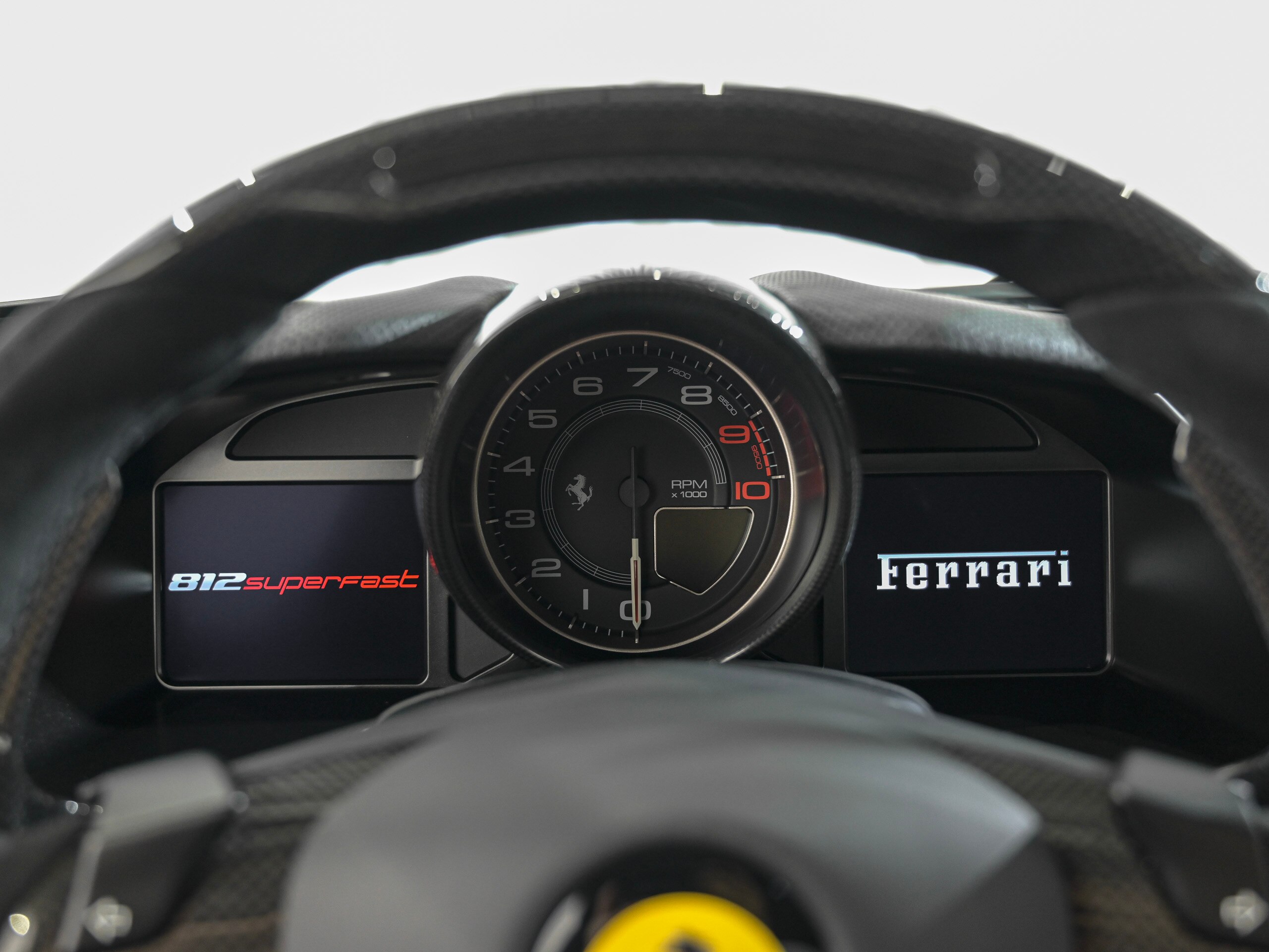2020 Ferrari 812 Superfast — Photo 16 / 38