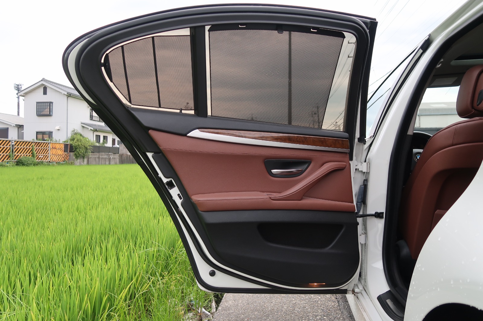 2012 BMW 528i Luxury — Photo 8 / 10