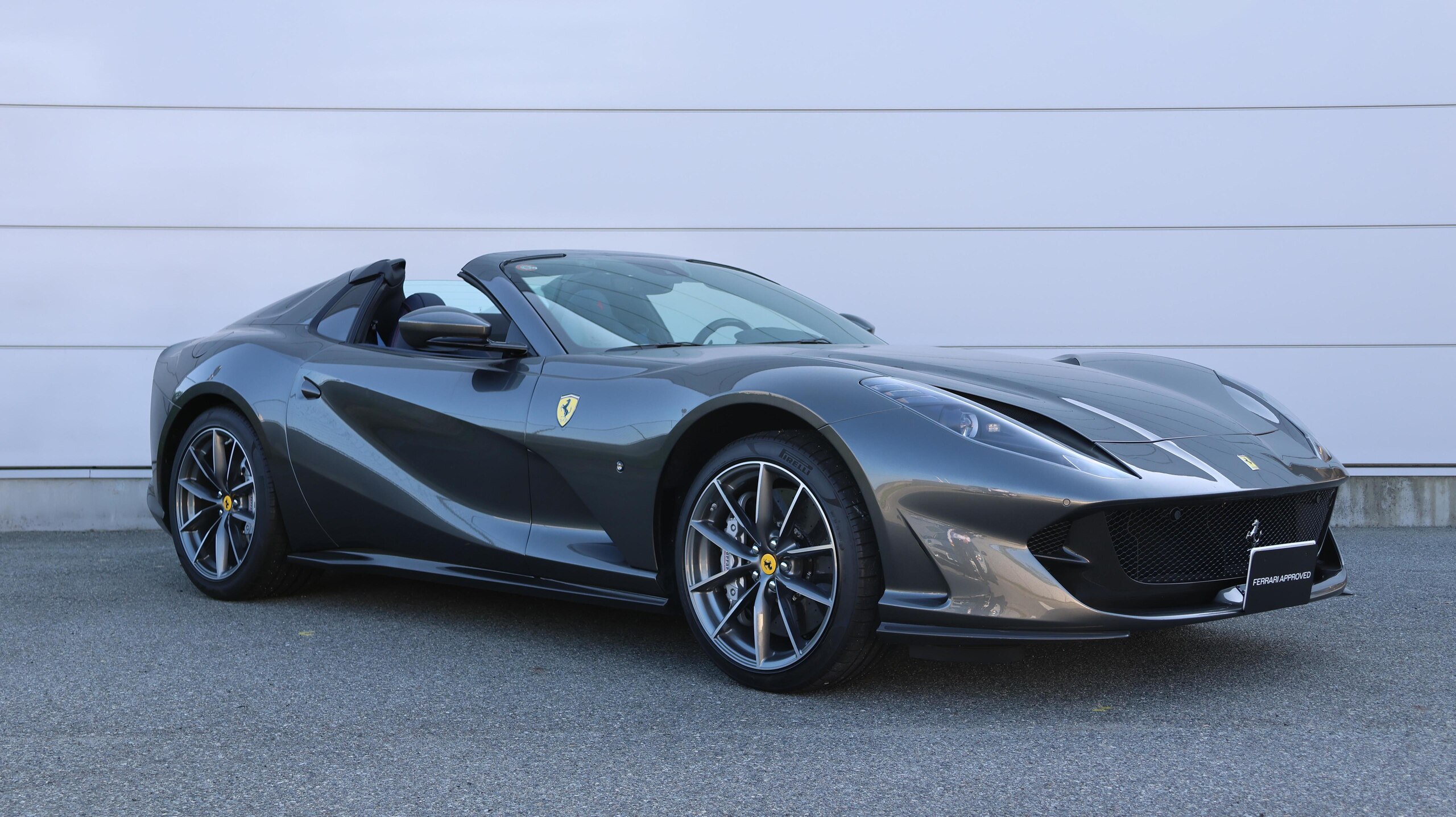 2021 Ferrari 812GTS — Photo 23 / 38