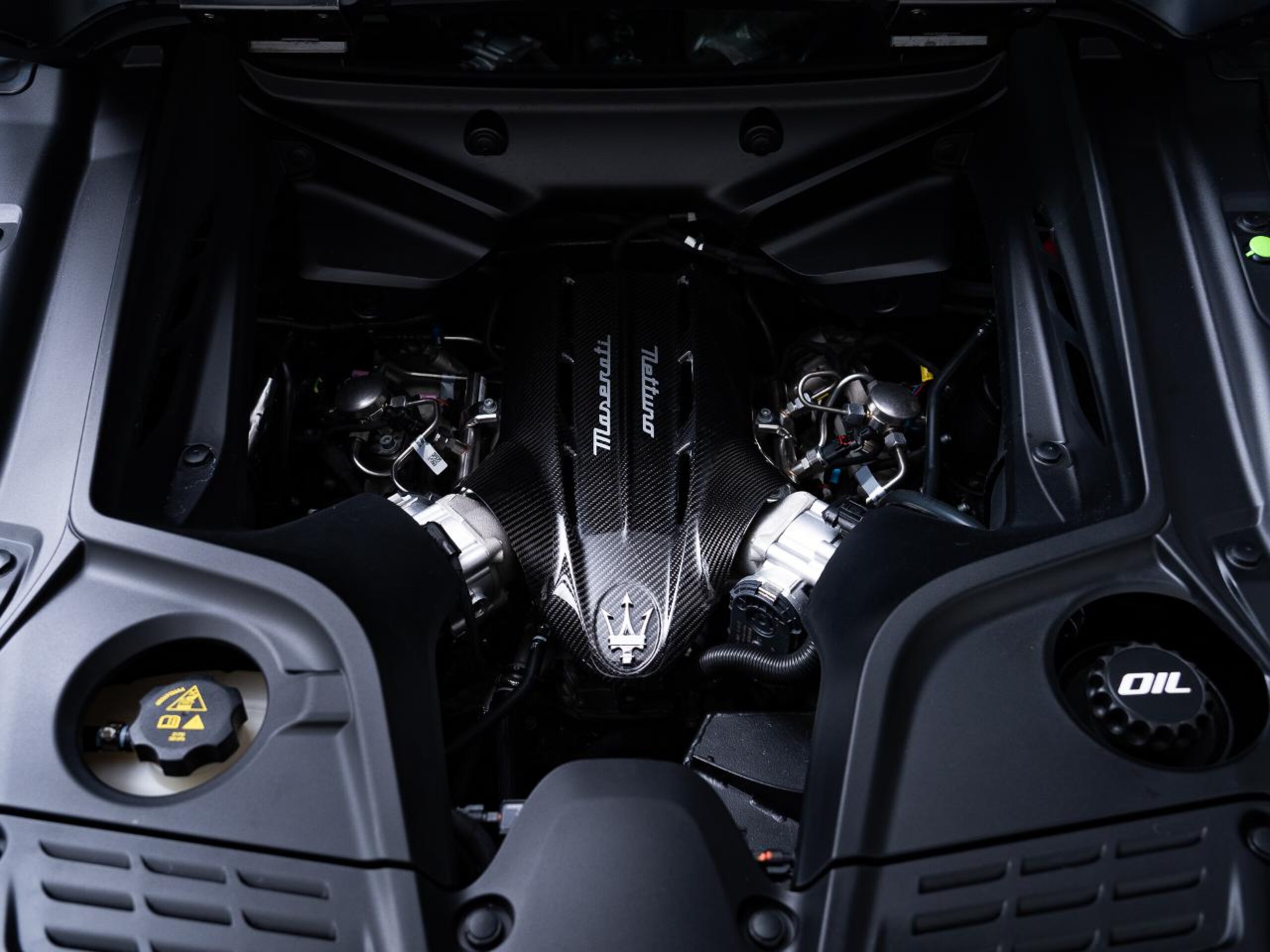 2023 Maserati MC20 — Photo 12 / 13