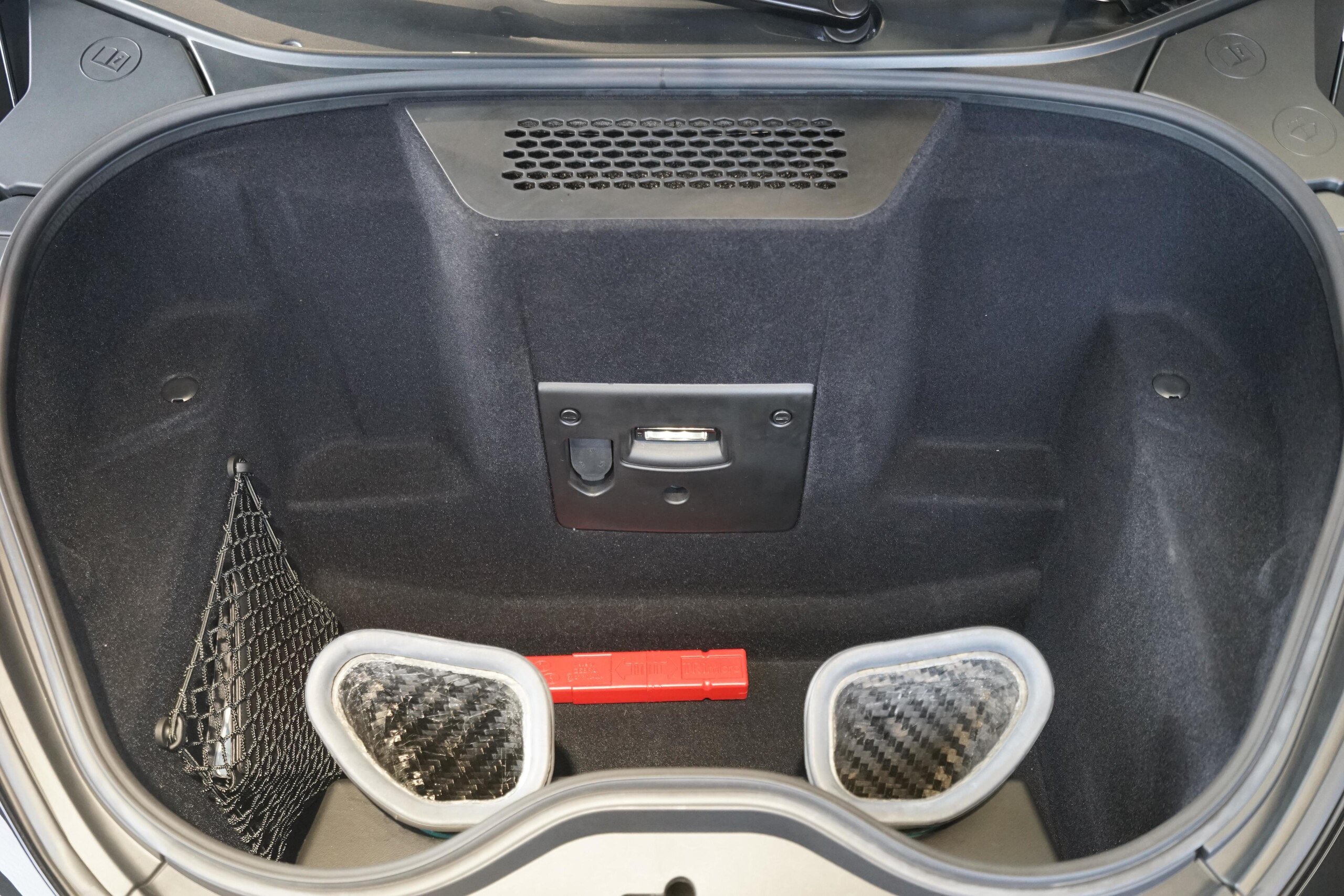 2020 McLaren 620R — Photo 18 / 18