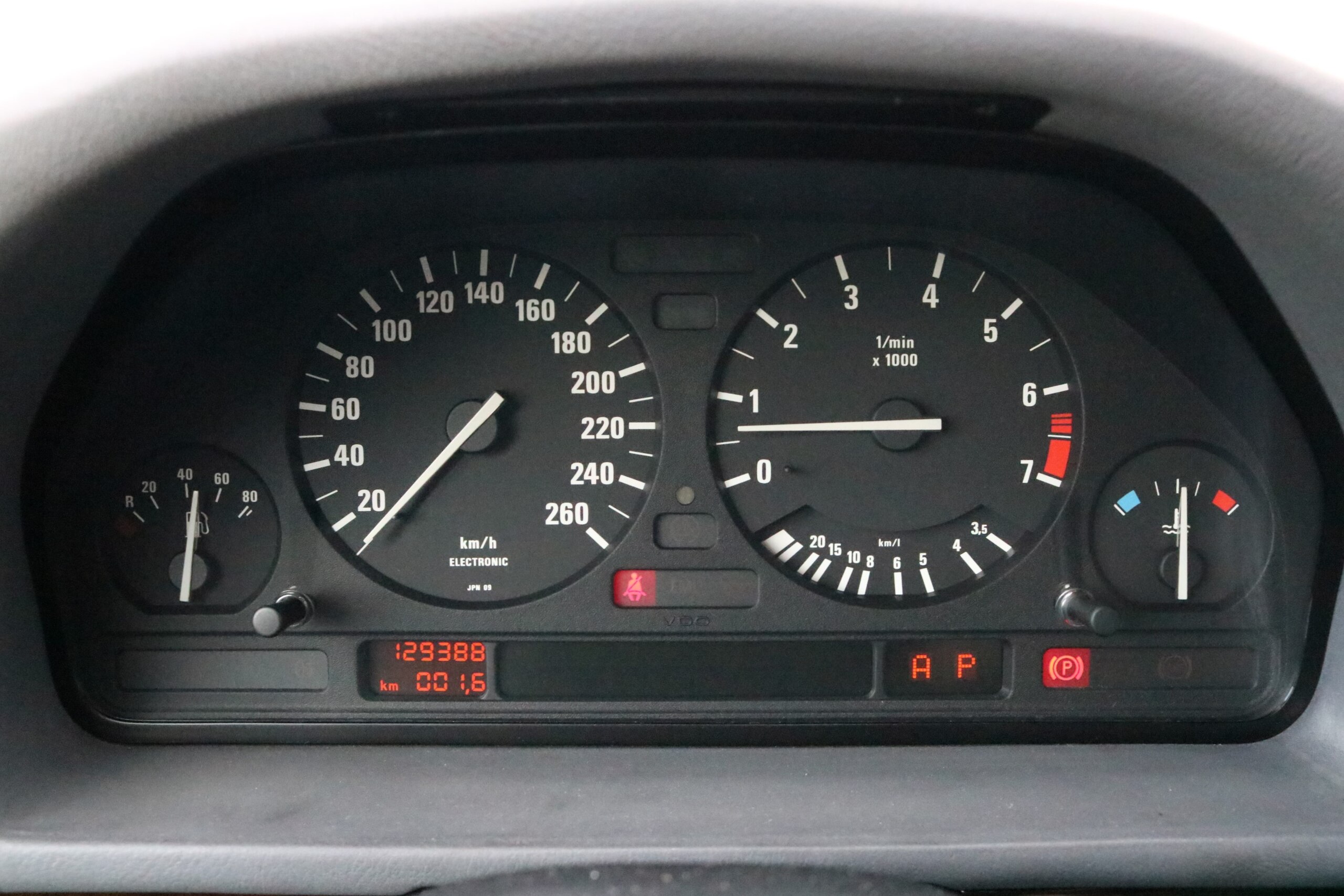 1995 BMW Touring 540i — Photo 12 / 24