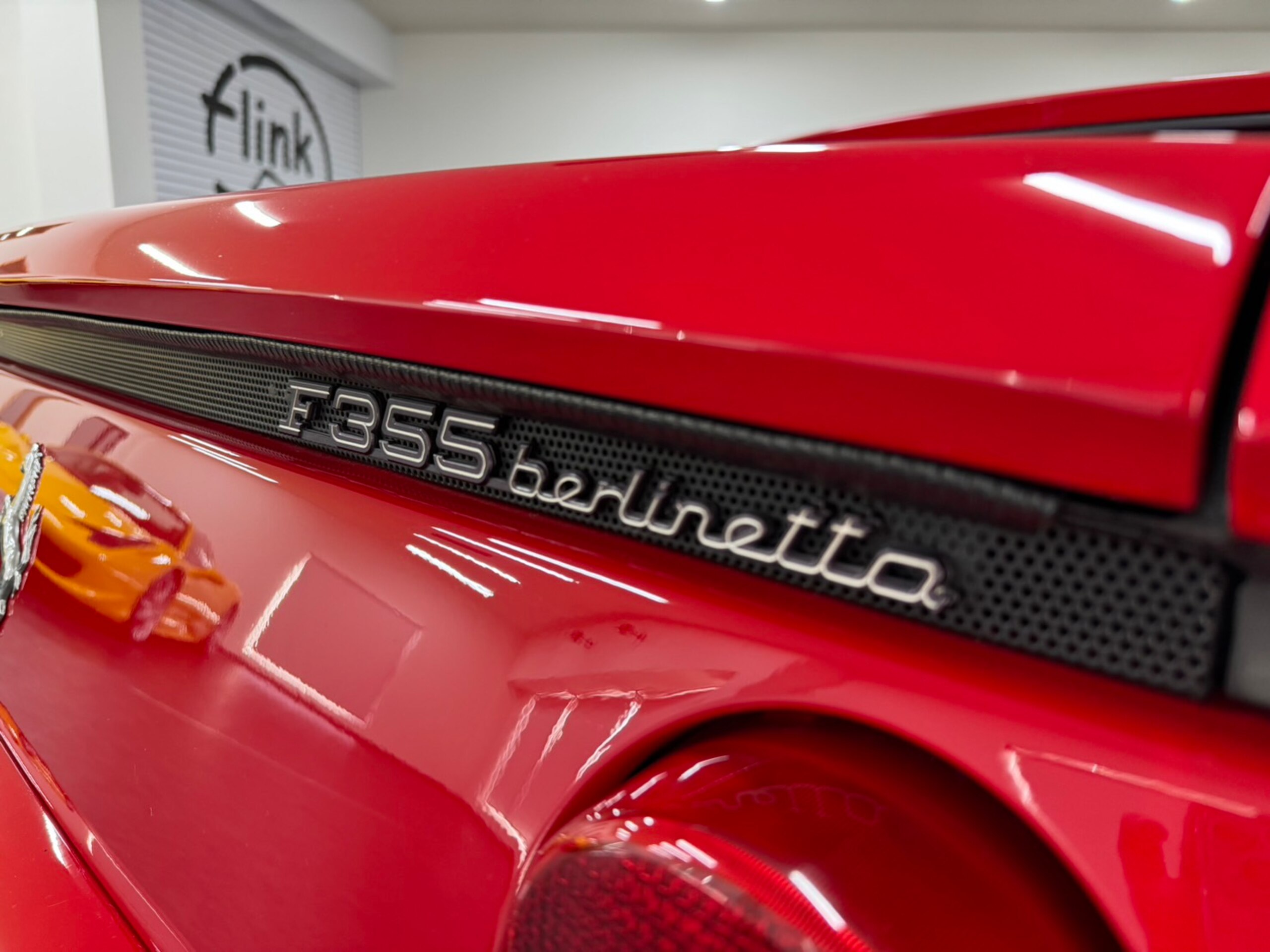 1995 Ferrari F355 Berlinetta — Photo 8 / 17