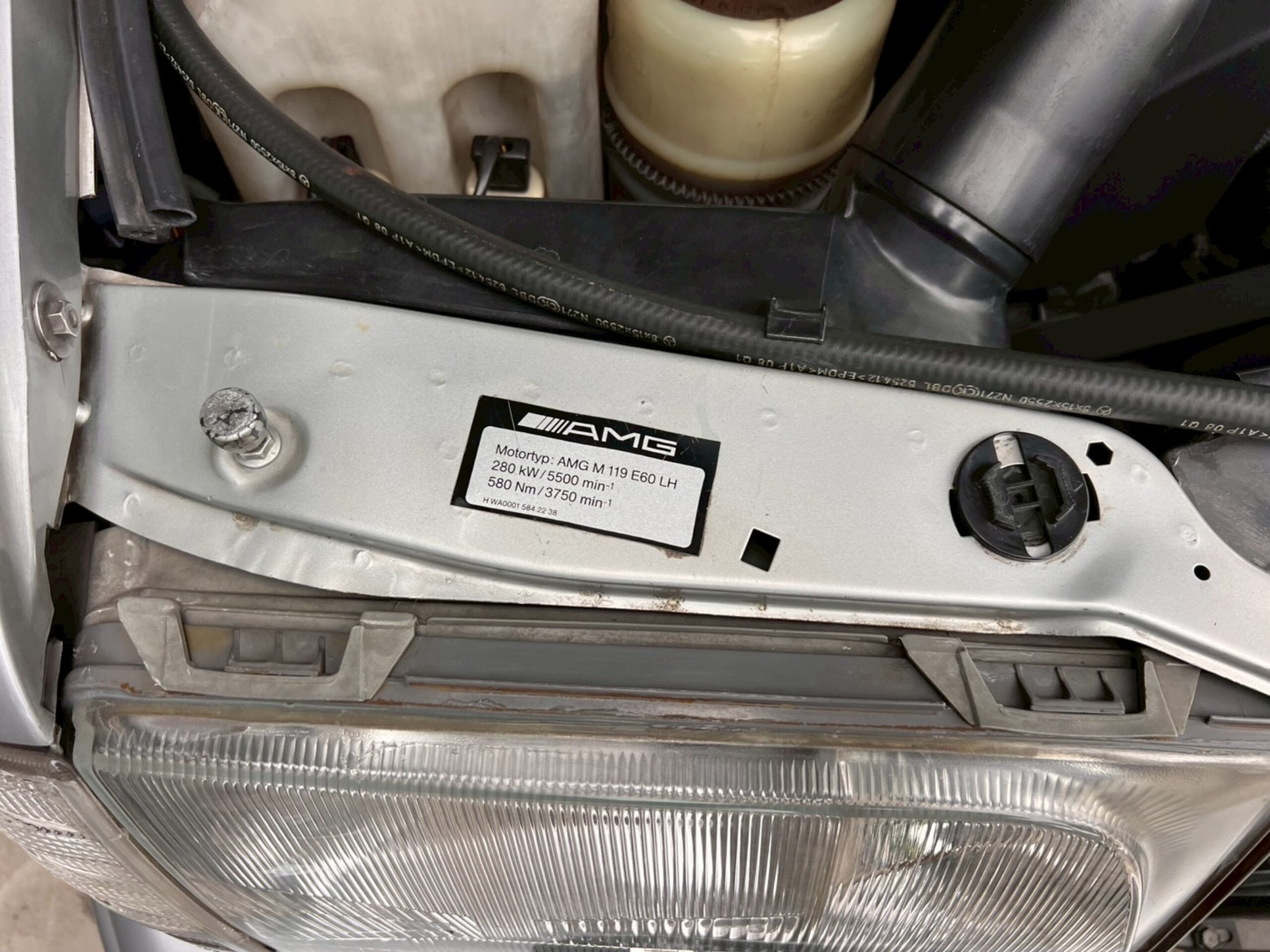 1995 Mercedes Benz E60 AMG — Photo 70 / 74
