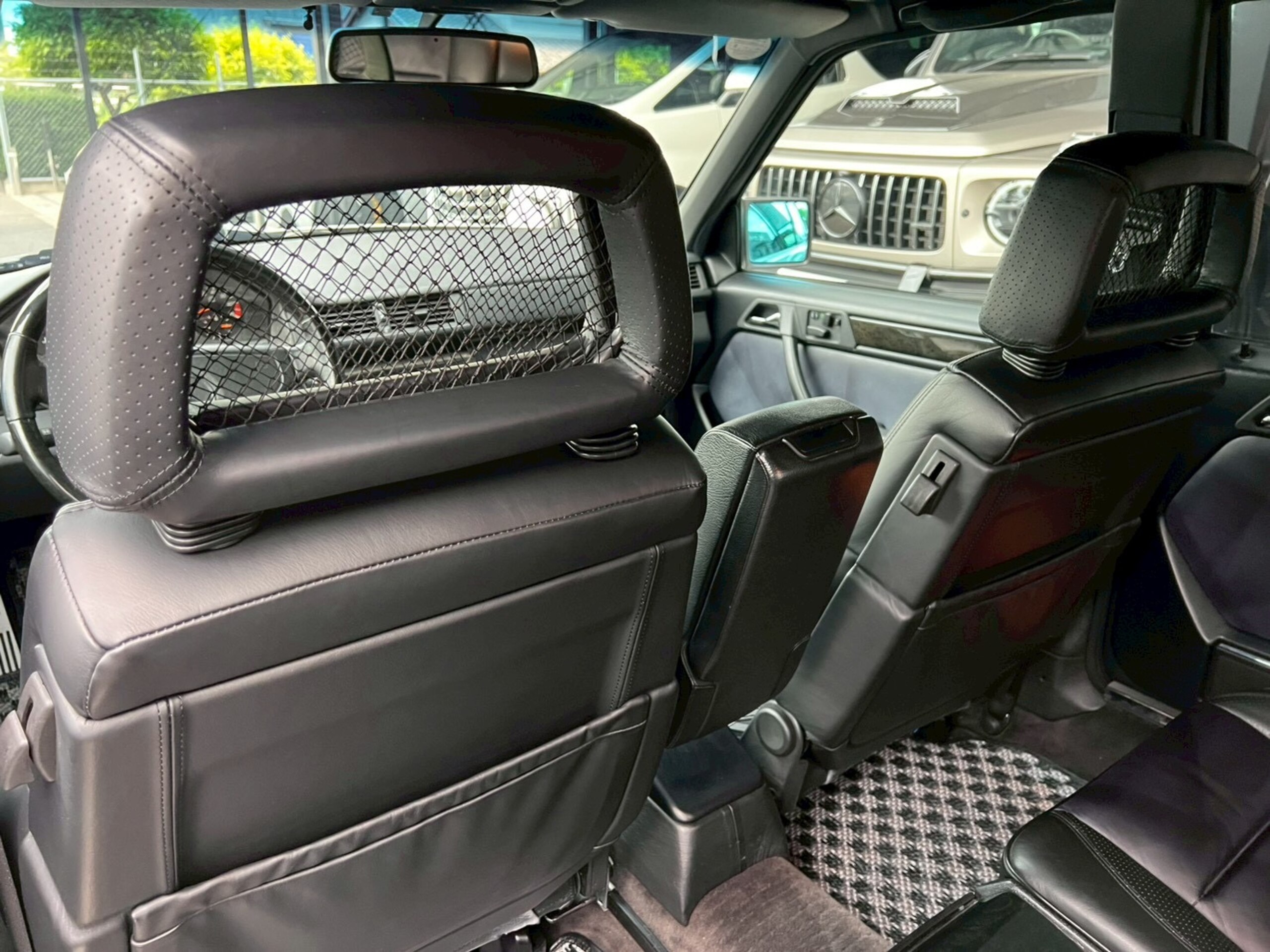 1995 Mercedes Benz E60 AMG — Photo 56 / 74