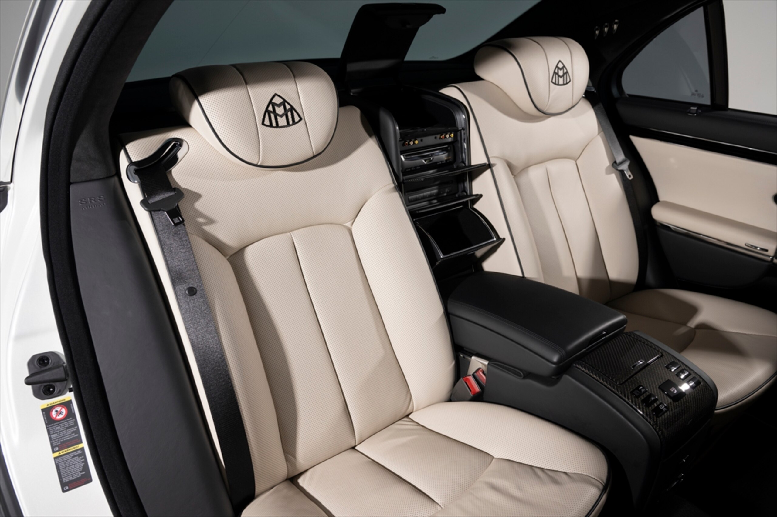 2006 Mercedes Benz Maybach 57S — Photo 13 / 23