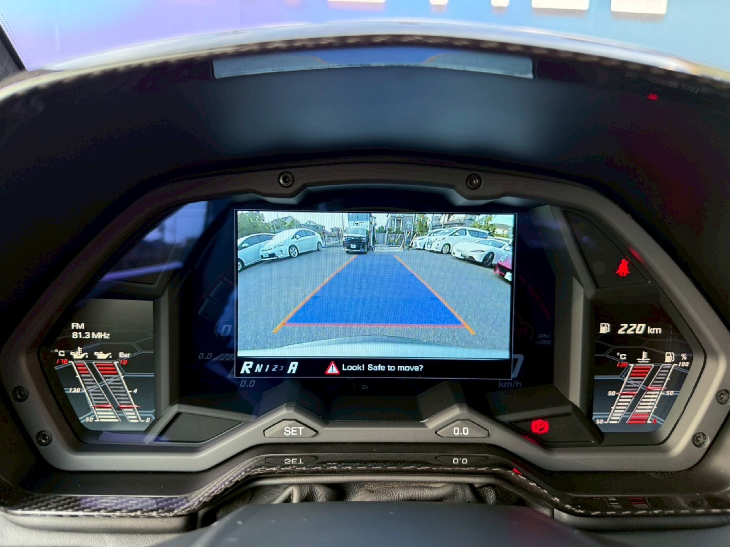 2019 Lamborghini Aventador SVJ — Photo 18 / 41