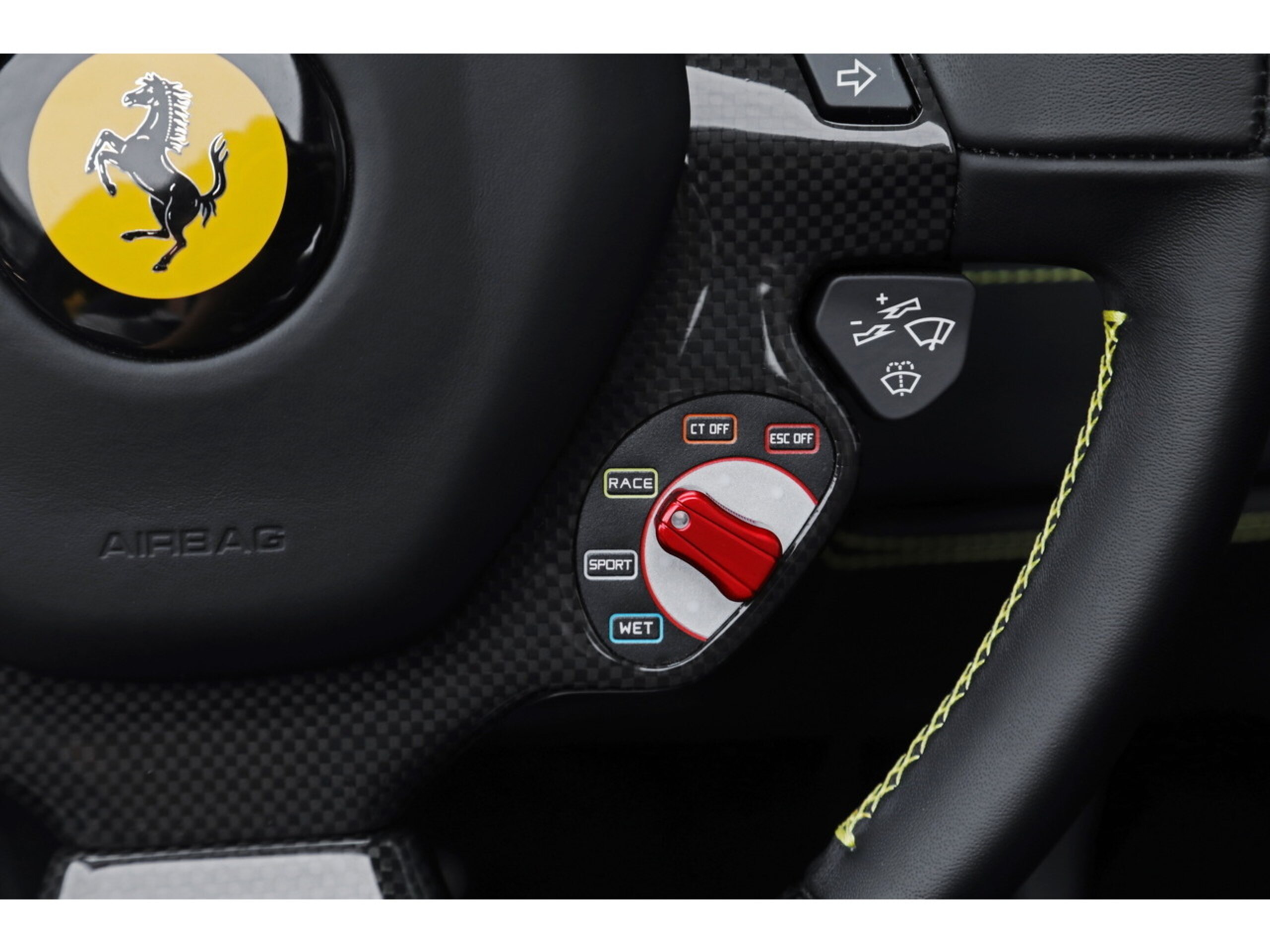 2018 Ferrari 488 Spider — Photo 56 / 65
