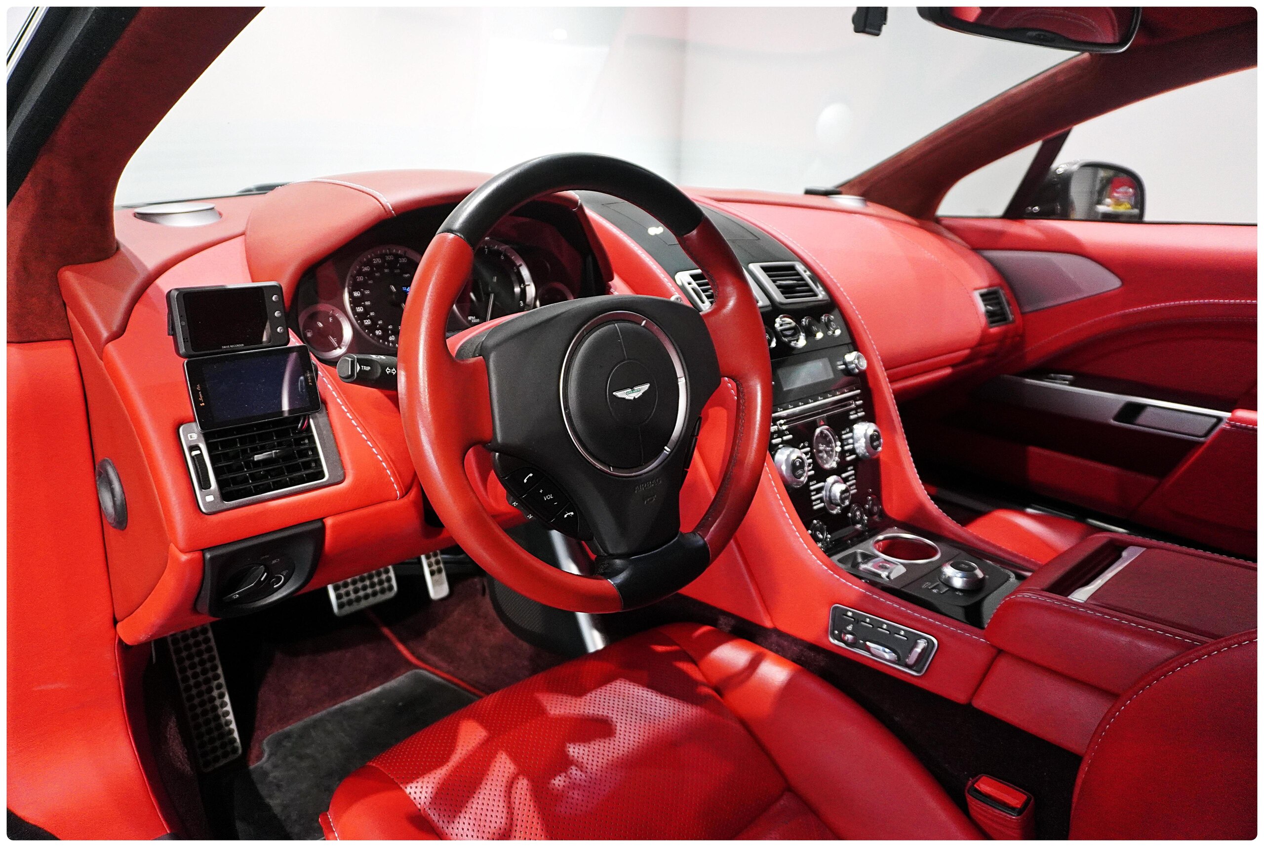 2013 Aston Martin Rapide — Photo 7 / 22