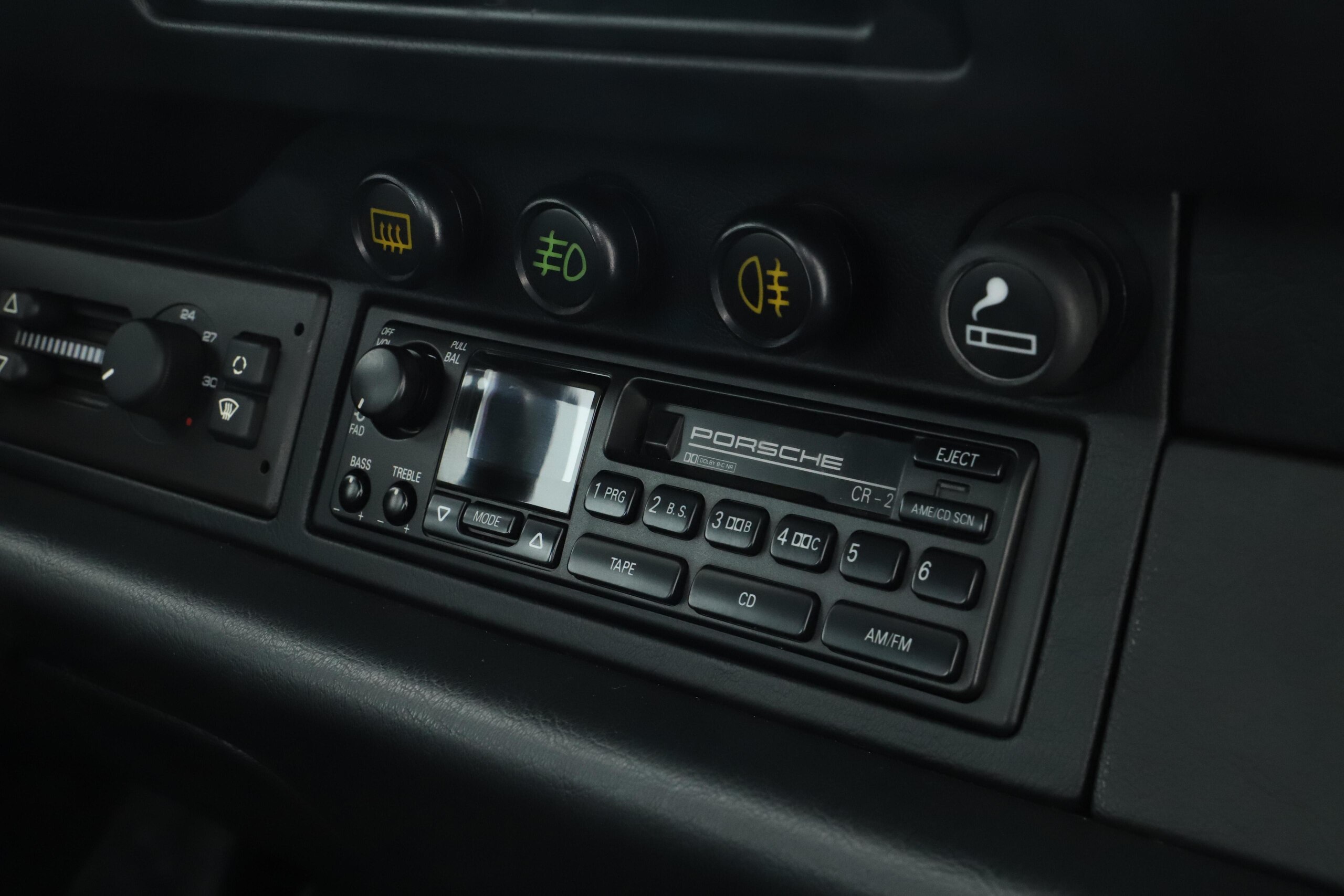 1992 Porsche 911 Carrera 2 — Photo 9 / 17